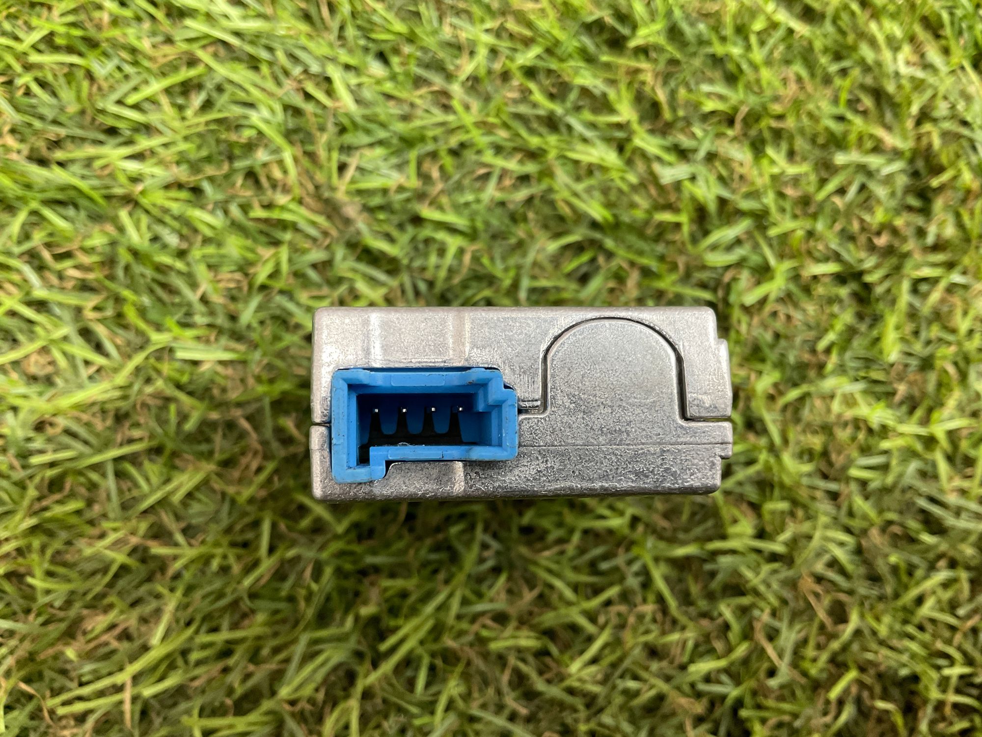 https://ycs.partsauto.market/partsauto-images/thmbs/userImages/h353NjtZg3VDP19b5HMt7LlpbQ93/part/6968d5d8-6772-41ff-a46e-e02700167563_1779263903309.jpg