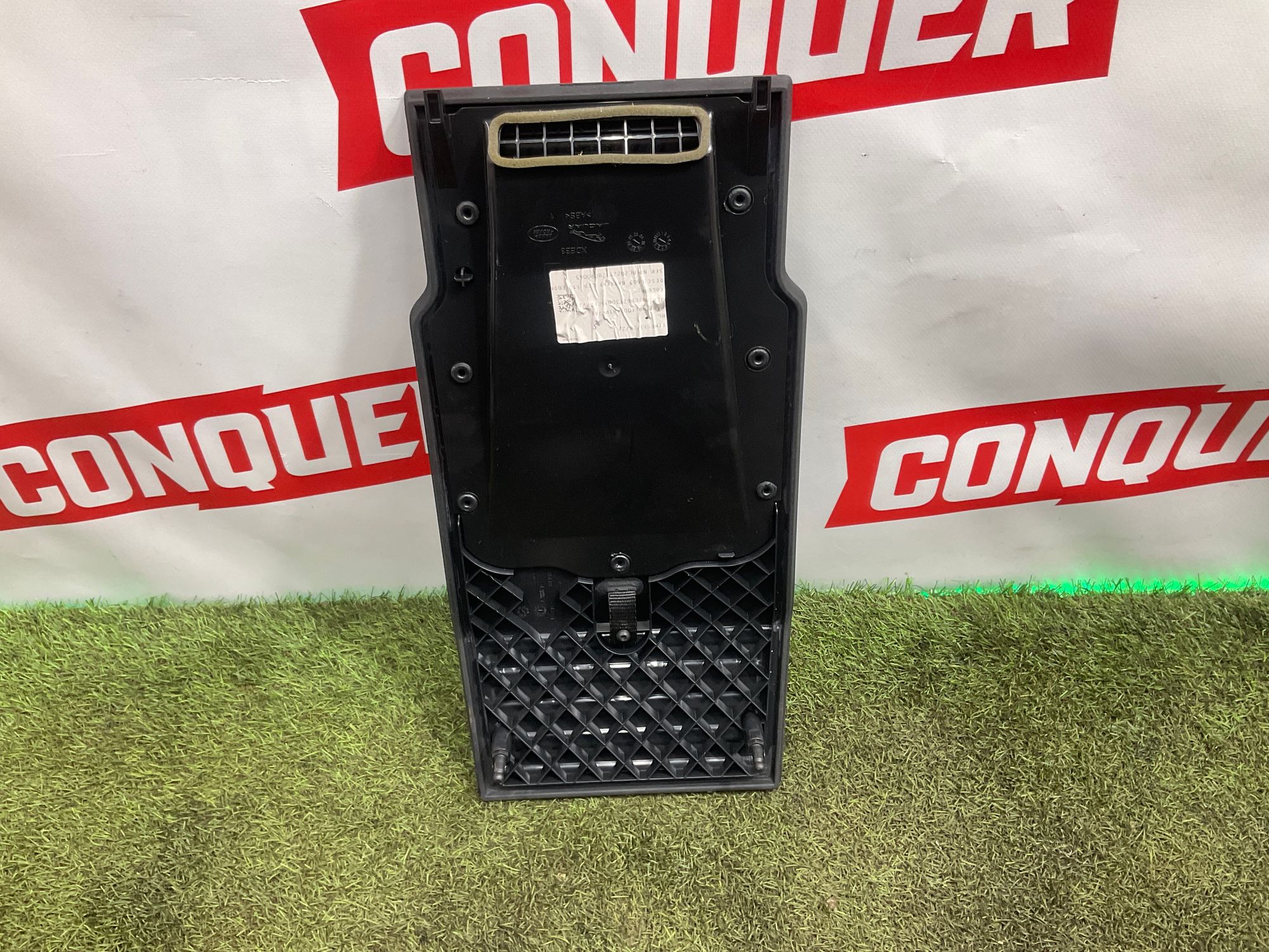 Крышка доступа к аккумуляторной батареи Land Rover Defender II L663 2022, 1500 рублей, Москва