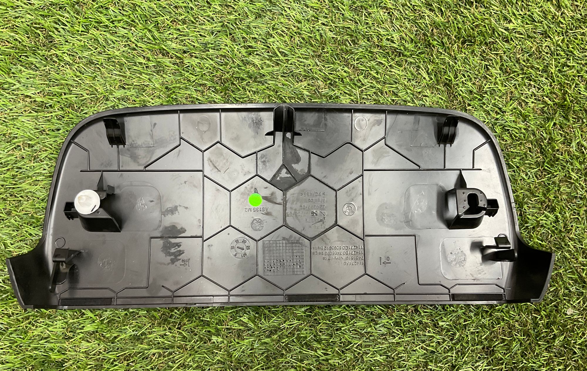 https://ycs.partsauto.market/partsauto-images/thmbs/userImages/h353NjtZg3VDP19b5HMt7LlpbQ93/part/6a5ae291-843a-427e-96e5-3cedbef6fc67_1748445225405.jpg