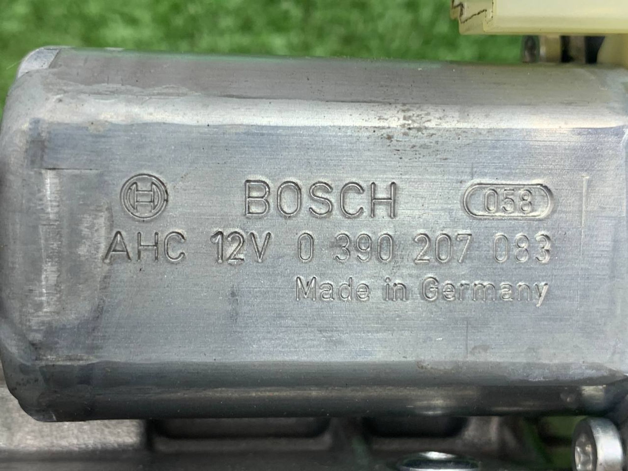 https://ycs.partsauto.market/partsauto-images/thmbs/userImages/h353NjtZg3VDP19b5HMt7LlpbQ93/part/6a82c978-808e-4d76-9dbc-f632748ebf07_1724253261902.jpg