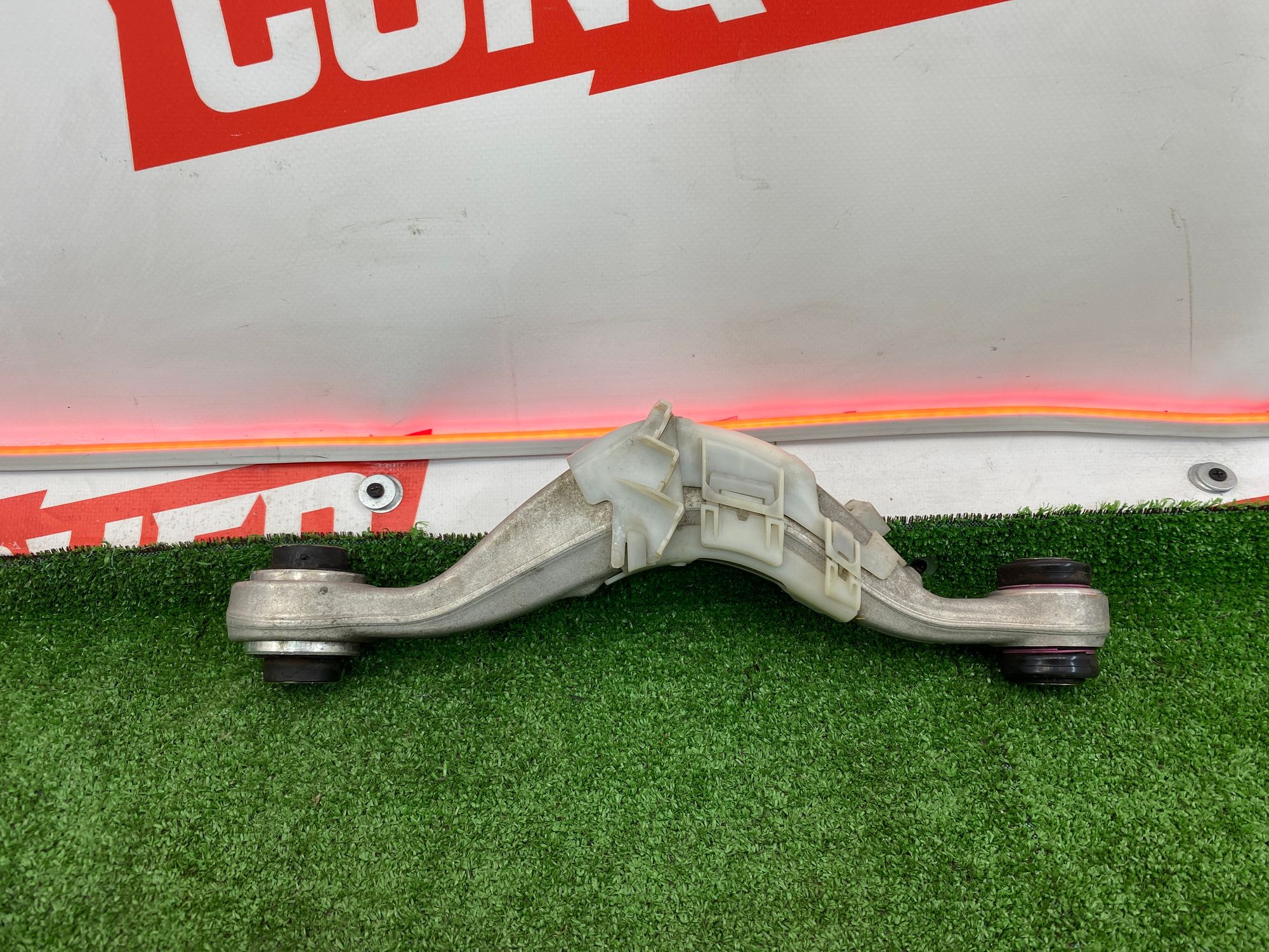 https://ycs.partsauto.market/partsauto-images/thmbs/userImages/h353NjtZg3VDP19b5HMt7LlpbQ93/part/6adbaec2-0016-44e2-9c1a-23ad3de389dc_1749554321271.jpg