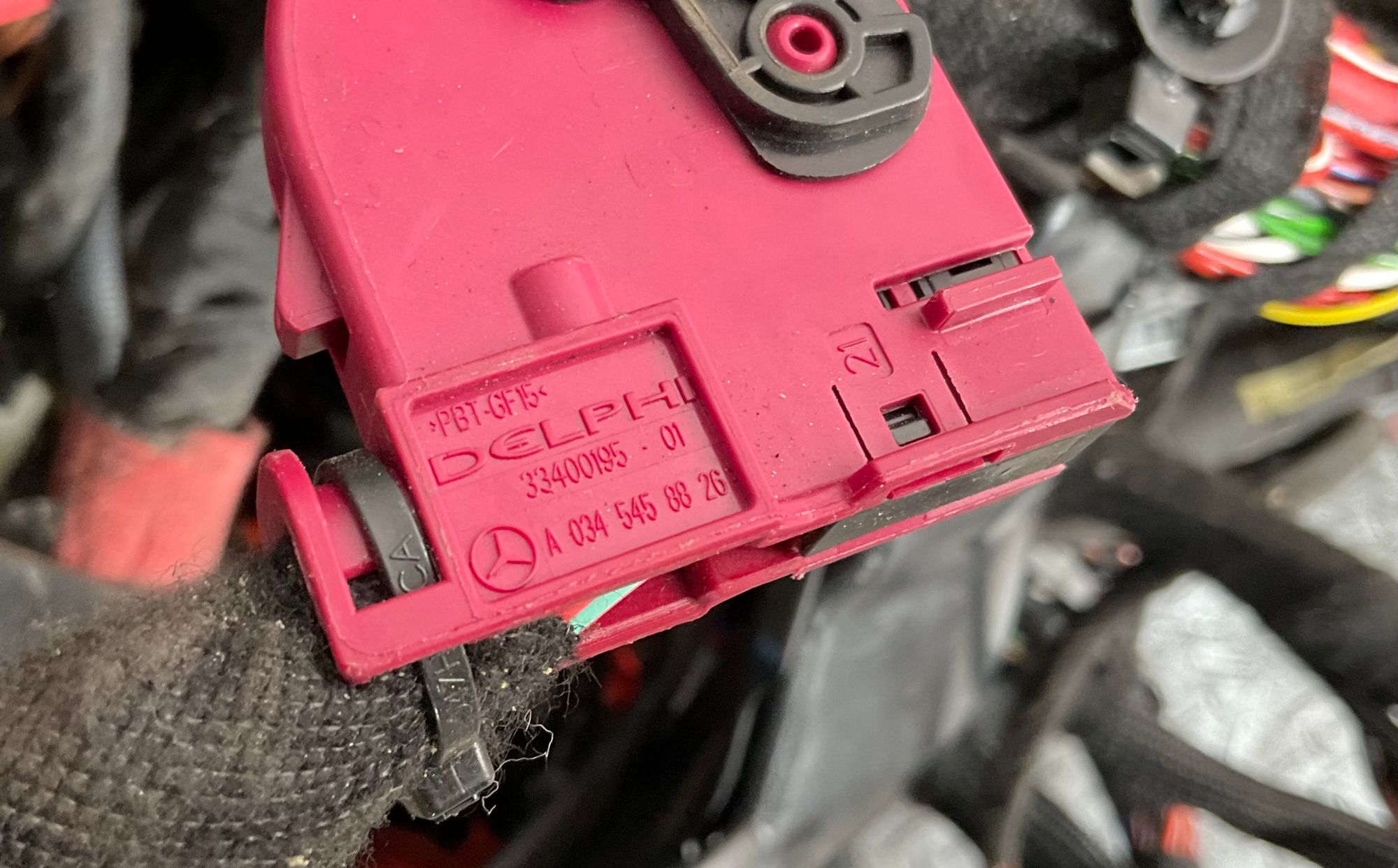 https://ycs.partsauto.market/partsauto-images/thmbs/userImages/h353NjtZg3VDP19b5HMt7LlpbQ93/part/6b32a581-67f1-40f6-85db-ac1475c78dc9_1789386236027.jpg