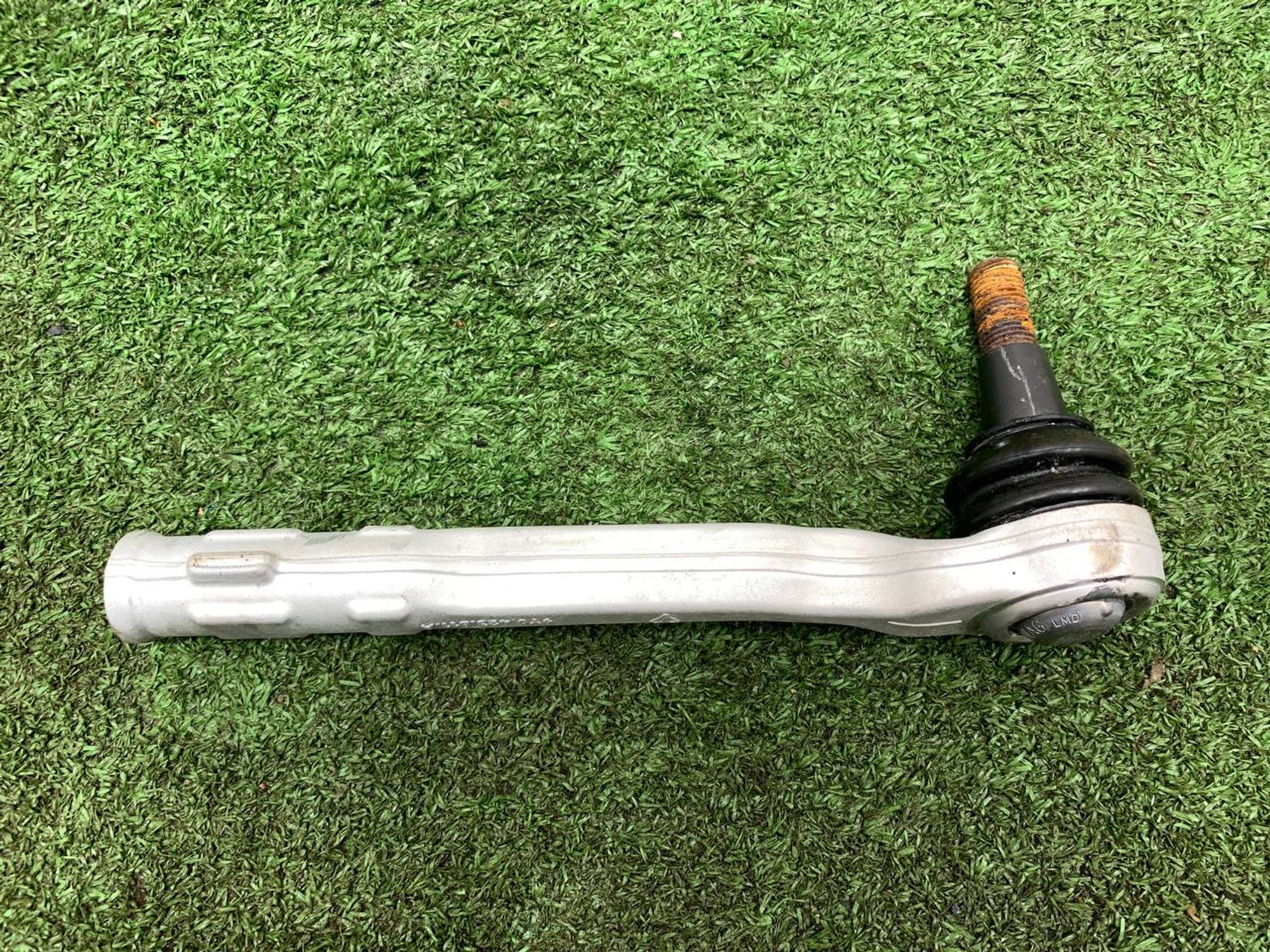 https://ycs.partsauto.market/partsauto-images/thmbs/userImages/h353NjtZg3VDP19b5HMt7LlpbQ93/part/6b3fe267-f2b0-48f2-87e4-89f46b4bac8c_1726480390569.jpg