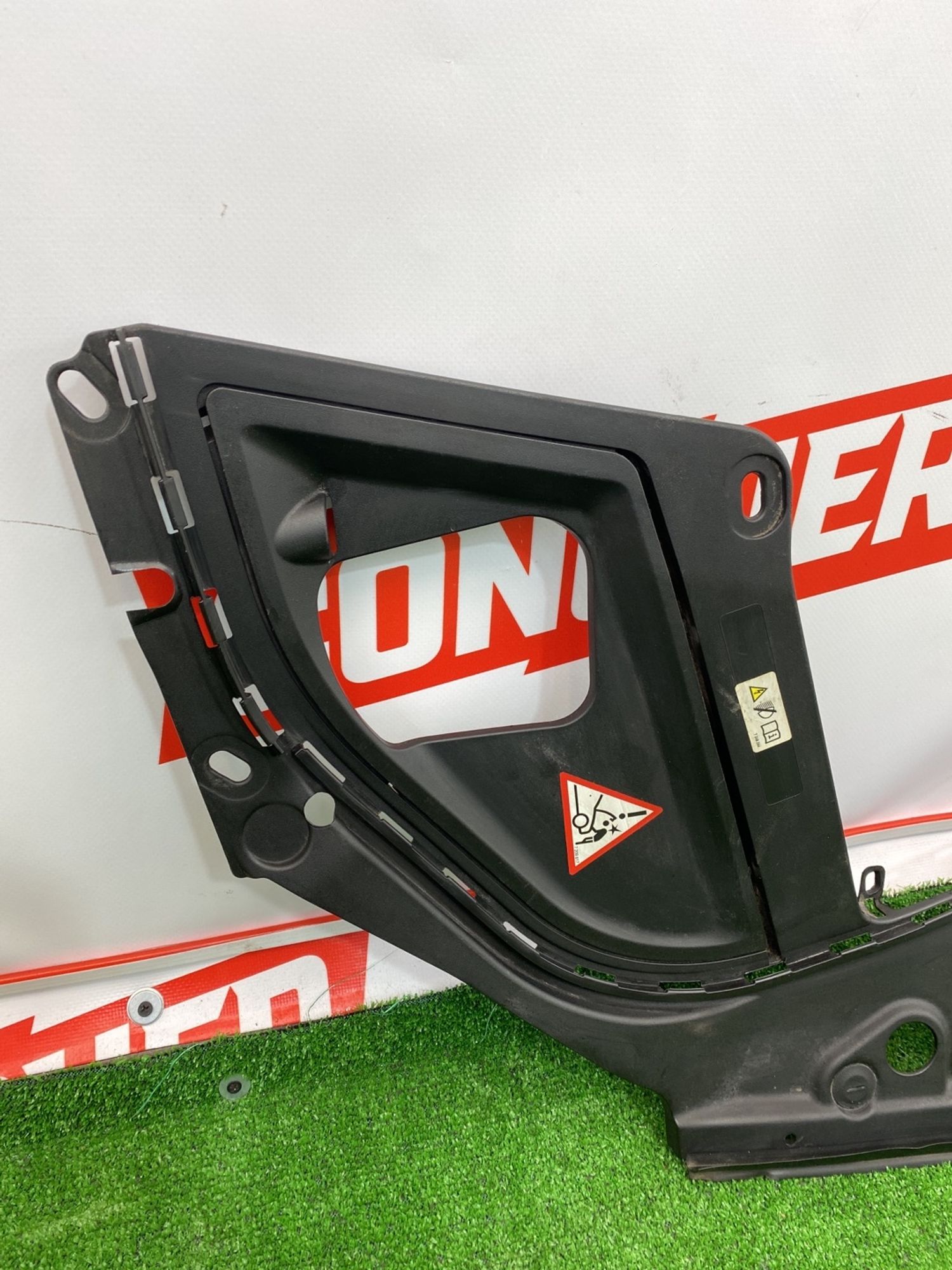 https://ycs.partsauto.market/partsauto-images/thmbs/userImages/h353NjtZg3VDP19b5HMt7LlpbQ93/part/6b6e691d-8ec3-468e-9c03-e12793880f33_1742640655611.jpg