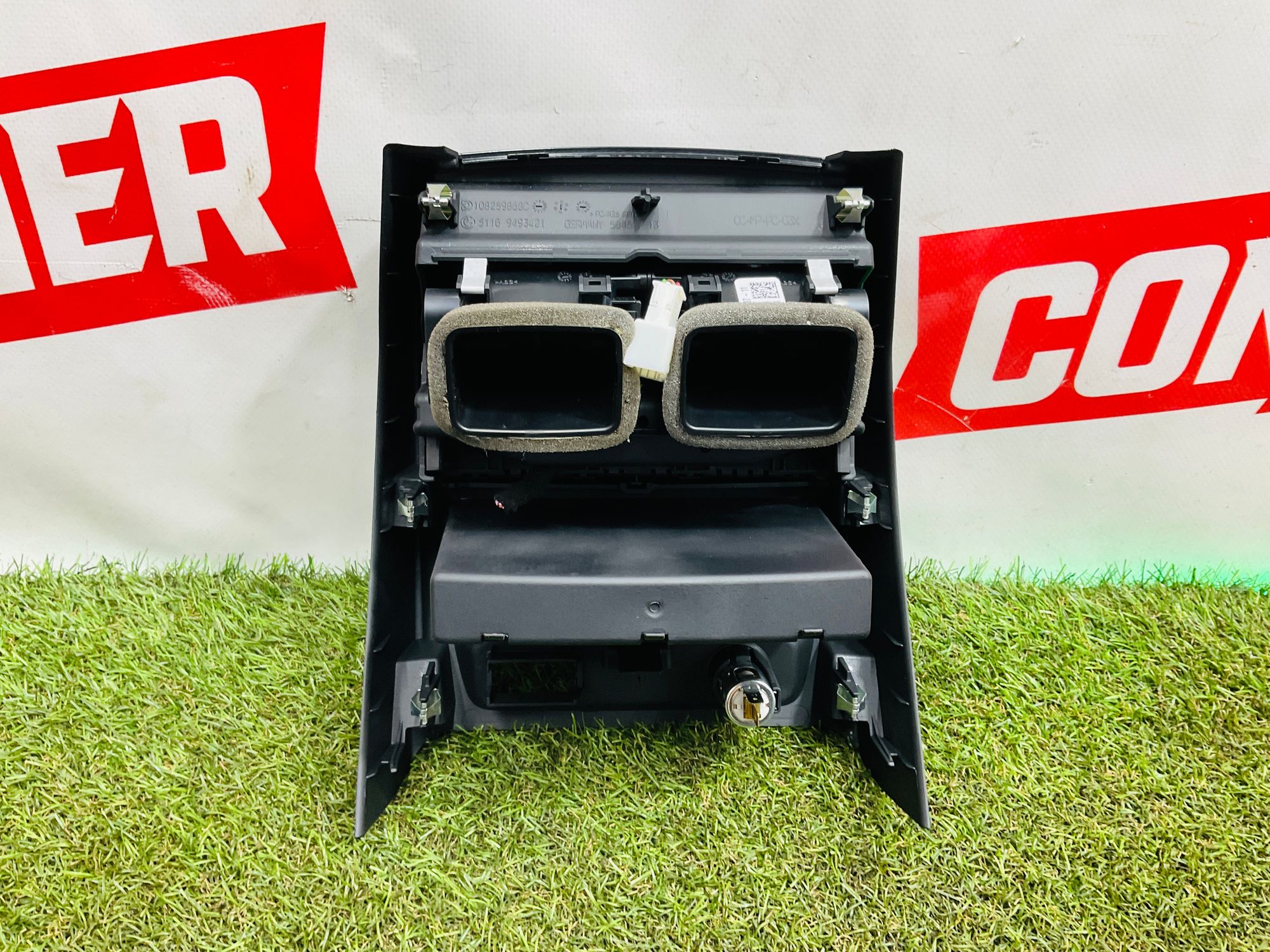 https://ycs.partsauto.market/partsauto-images/thmbs/userImages/h353NjtZg3VDP19b5HMt7LlpbQ93/part/6bb2a143-f89b-4d2f-8a4e-6d30059e472c_1778771731899.jpg