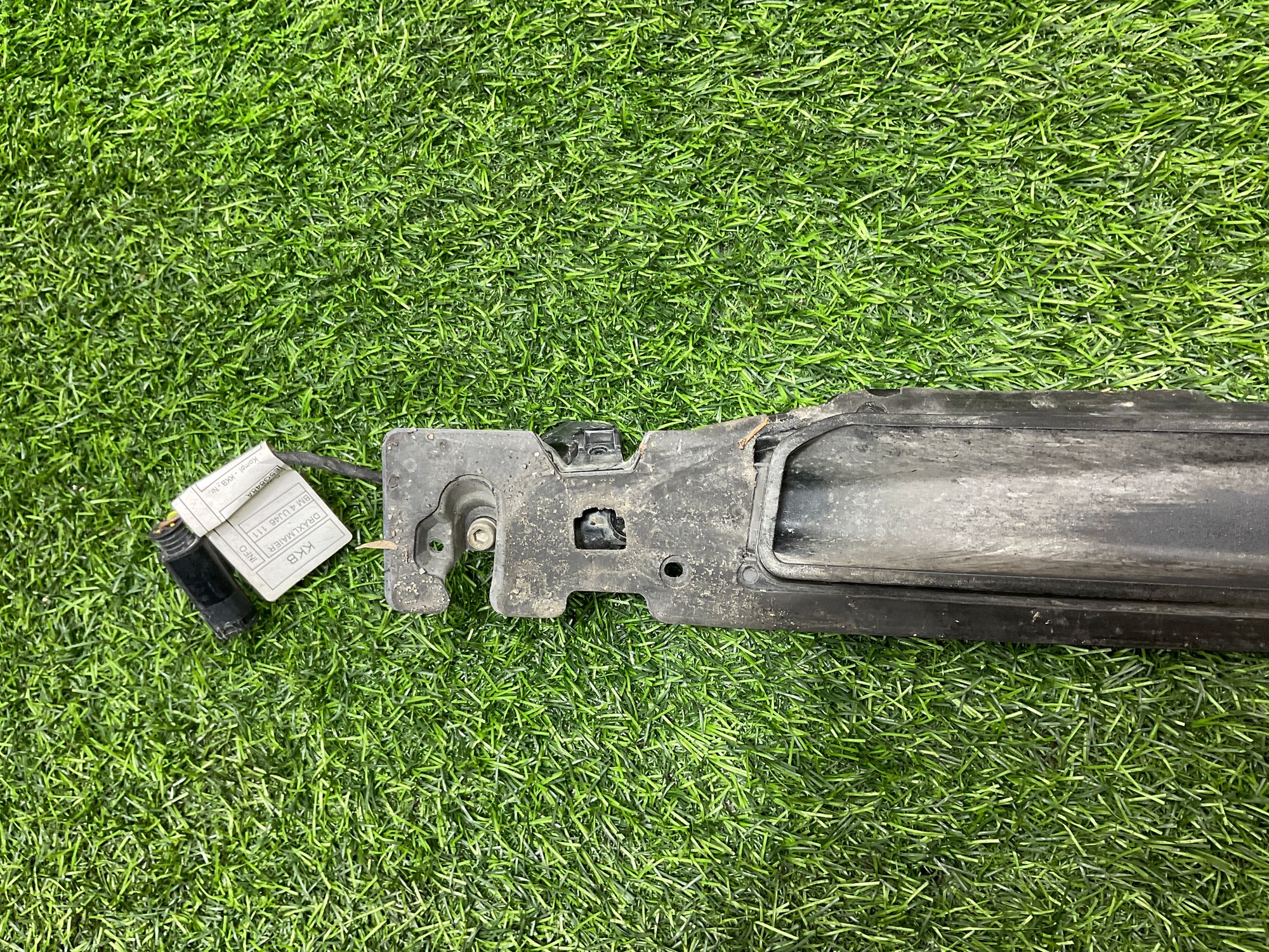 https://ycs.partsauto.market/partsauto-images/thmbs/userImages/h353NjtZg3VDP19b5HMt7LlpbQ93/part/6c61b892-a0f3-4ec9-84af-75ac155f0885_1735137503614.jpg