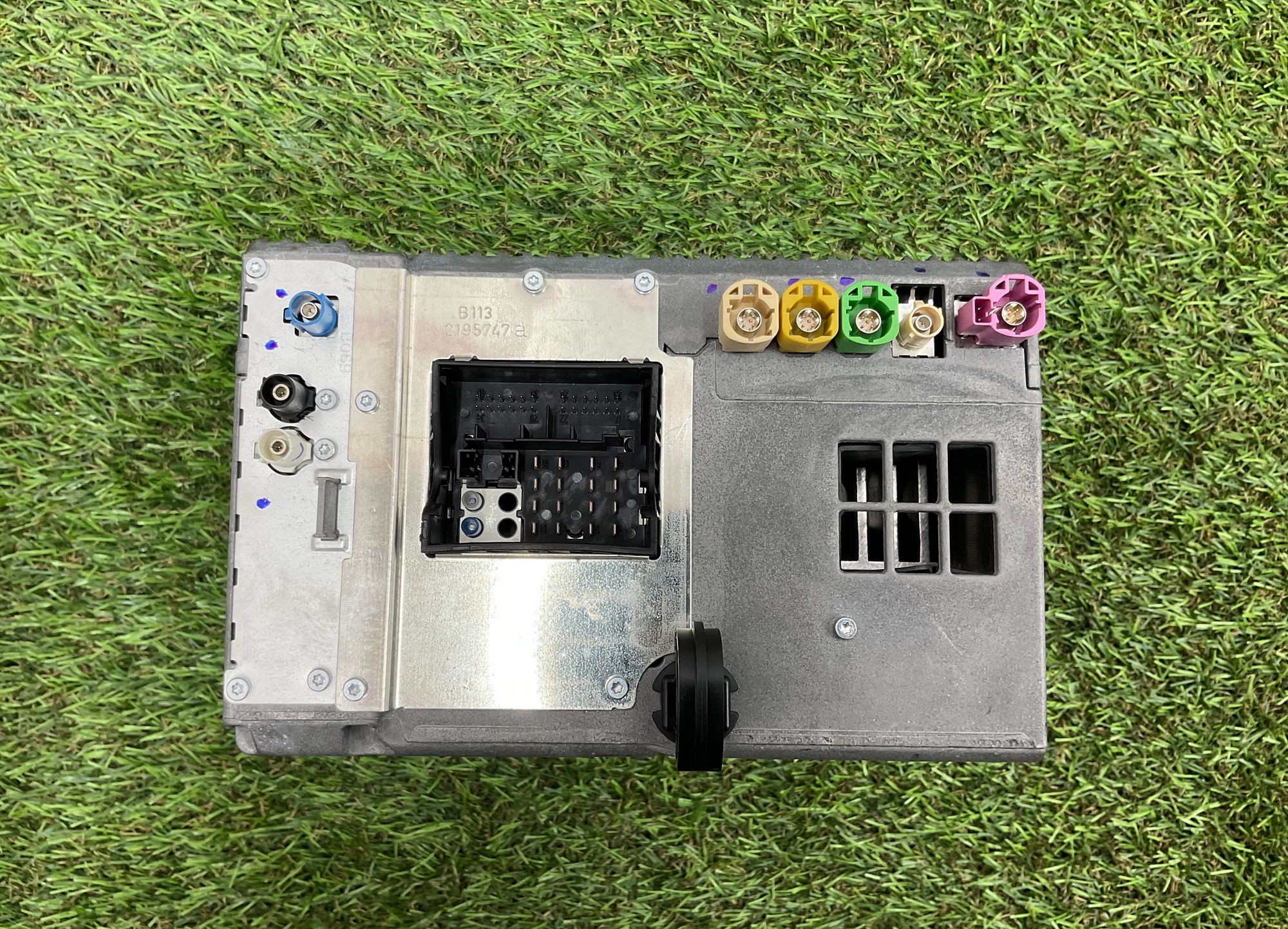 https://ycs.partsauto.market/partsauto-images/thmbs/userImages/h353NjtZg3VDP19b5HMt7LlpbQ93/part/6c6eb820-4cc1-45d6-8c1d-8fa73ad5bed6_1747987078336.jpg