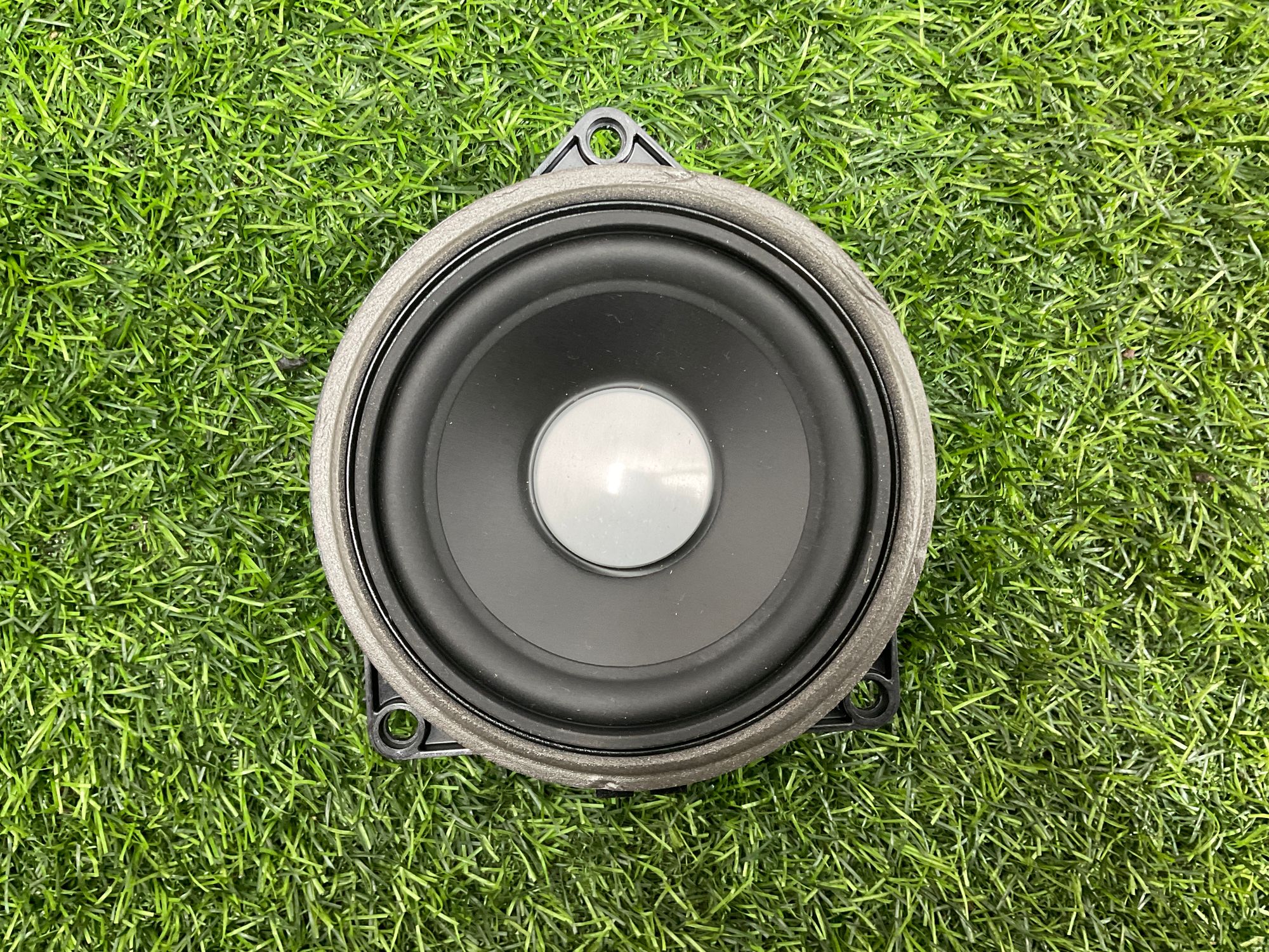 https://ycs.partsauto.market/partsauto-images/thmbs/userImages/h353NjtZg3VDP19b5HMt7LlpbQ93/part/6c7dfcf3-79ad-4fa1-a744-643d55d4eb48_1738396609747.jpg
