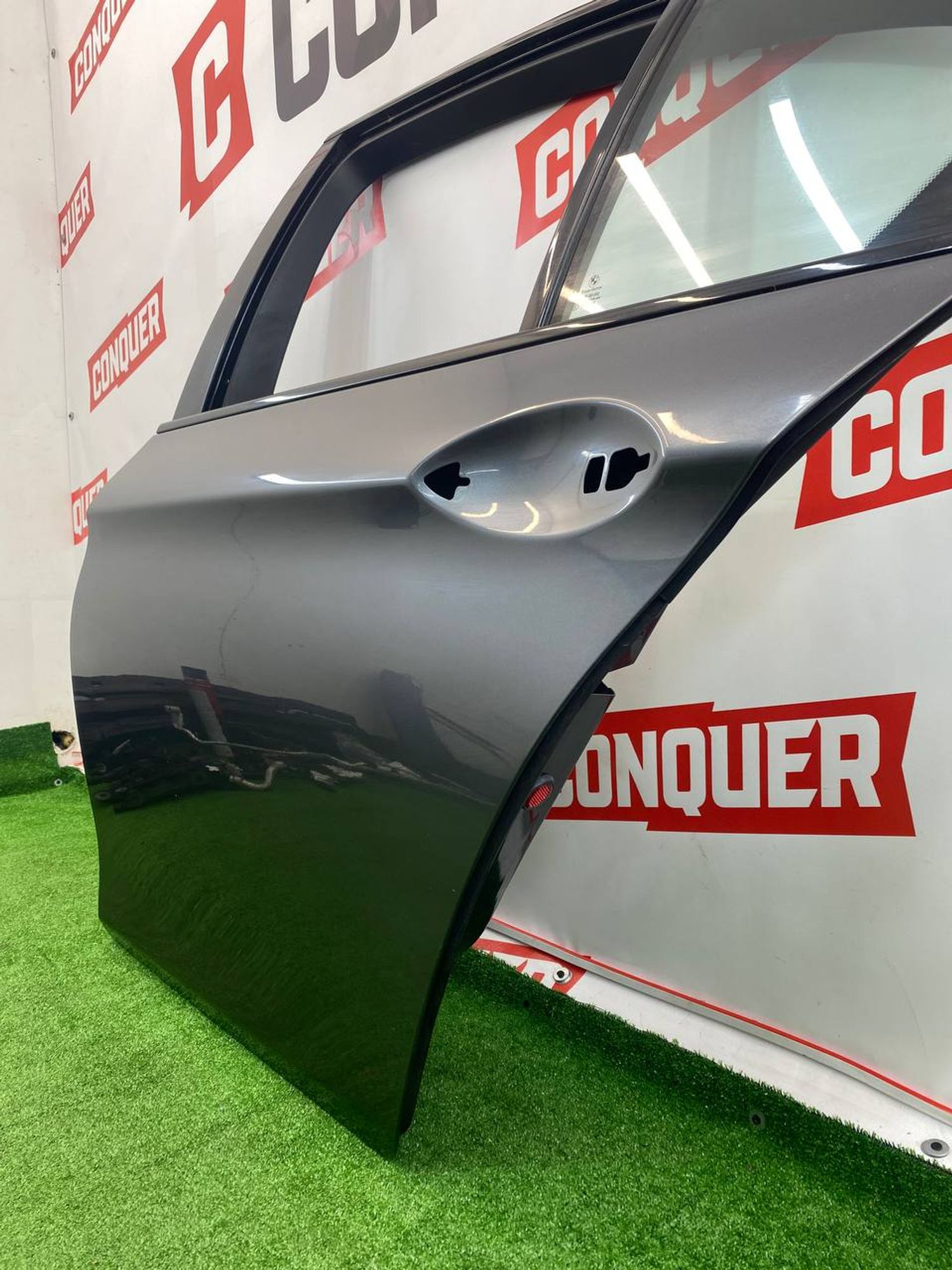 https://ycs.partsauto.market/partsauto-images/thmbs/userImages/h353NjtZg3VDP19b5HMt7LlpbQ93/part/6cc5969a-12eb-44ac-af37-bdd3abb0a54a_1743235292362.jpg