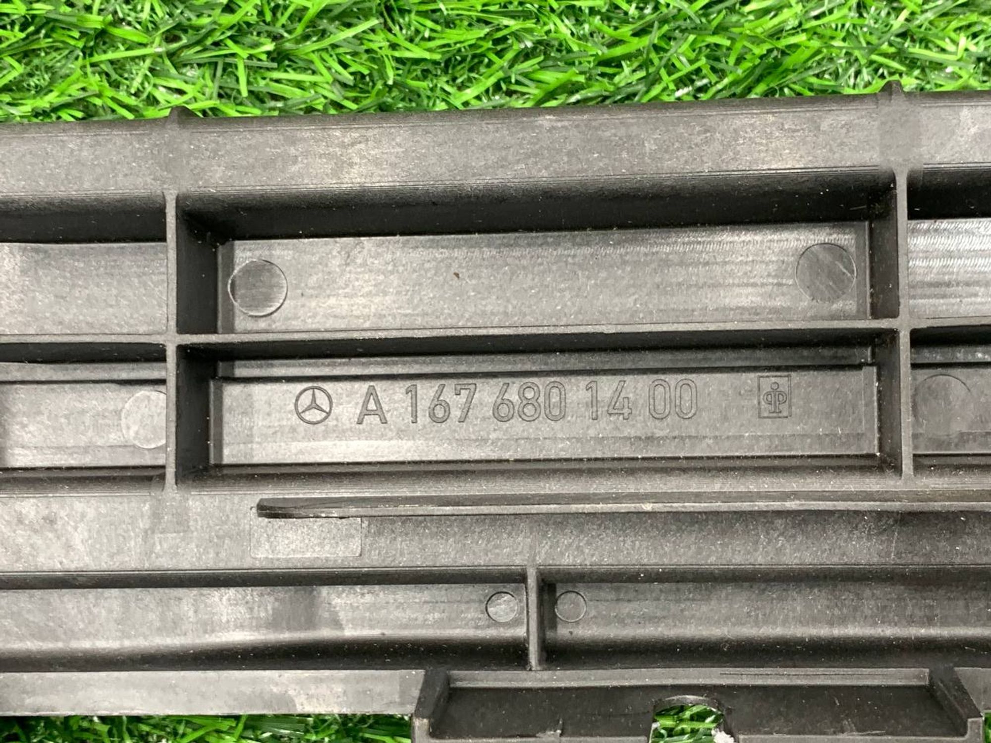 https://ycs.partsauto.market/partsauto-images/thmbs/userImages/h353NjtZg3VDP19b5HMt7LlpbQ93/part/6cce3fea-9b10-48a9-9100-40a3a857d872_1732885762818.jpg