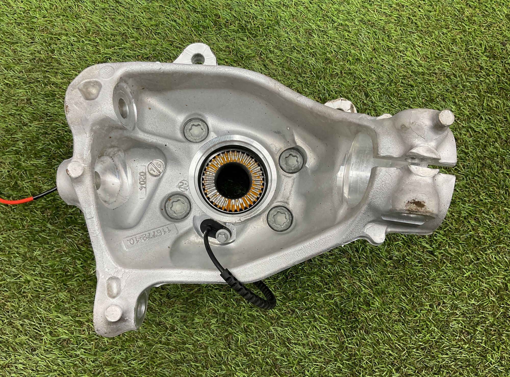https://ycs.partsauto.market/partsauto-images/thmbs/userImages/h353NjtZg3VDP19b5HMt7LlpbQ93/part/6ce4b900-0a78-4ee3-a8e4-501dc824d589_1748594933065.jpg