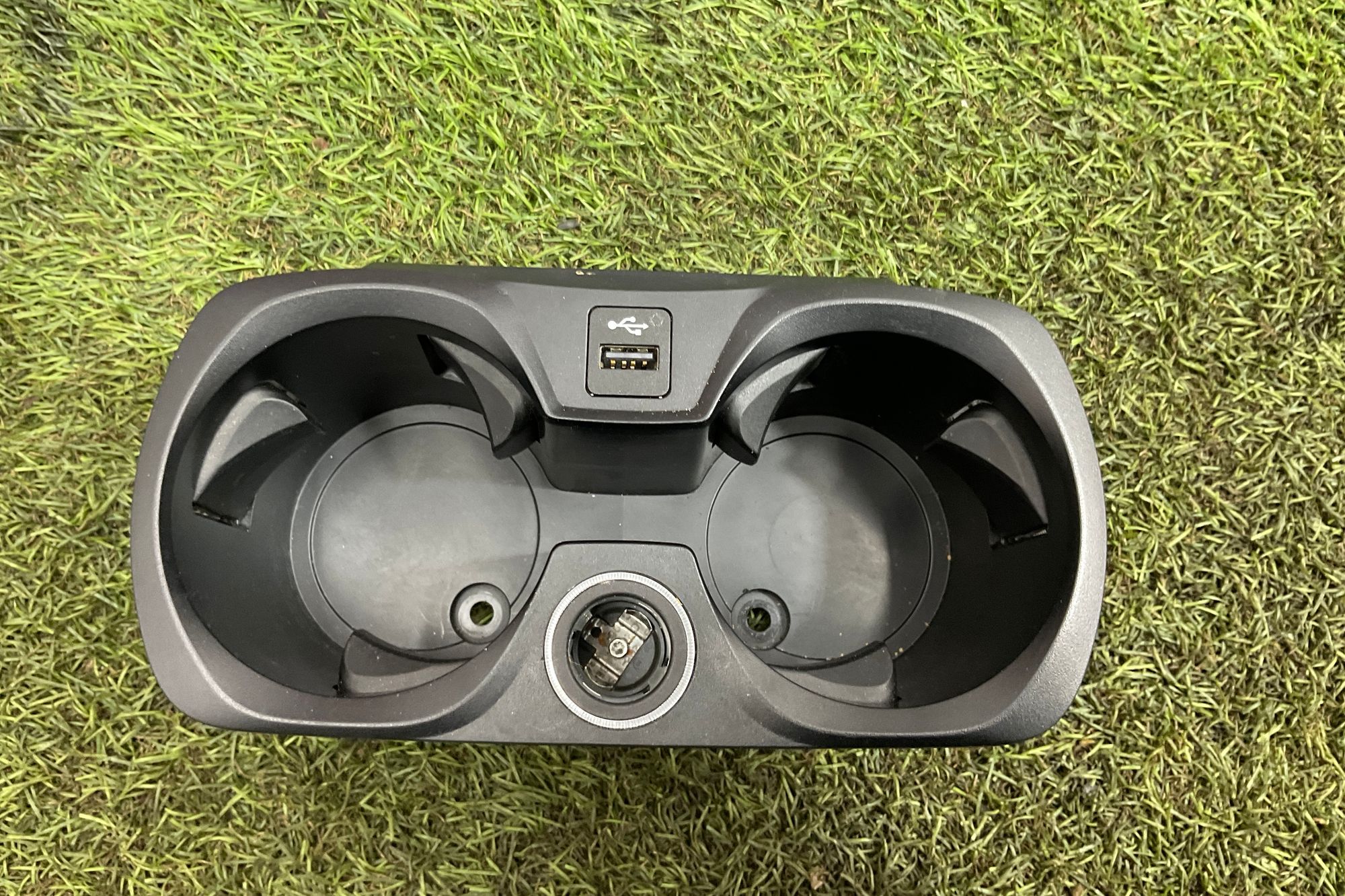 Подстаканник центральный BMW M3, G80 2023, 2500 рублей, Москва