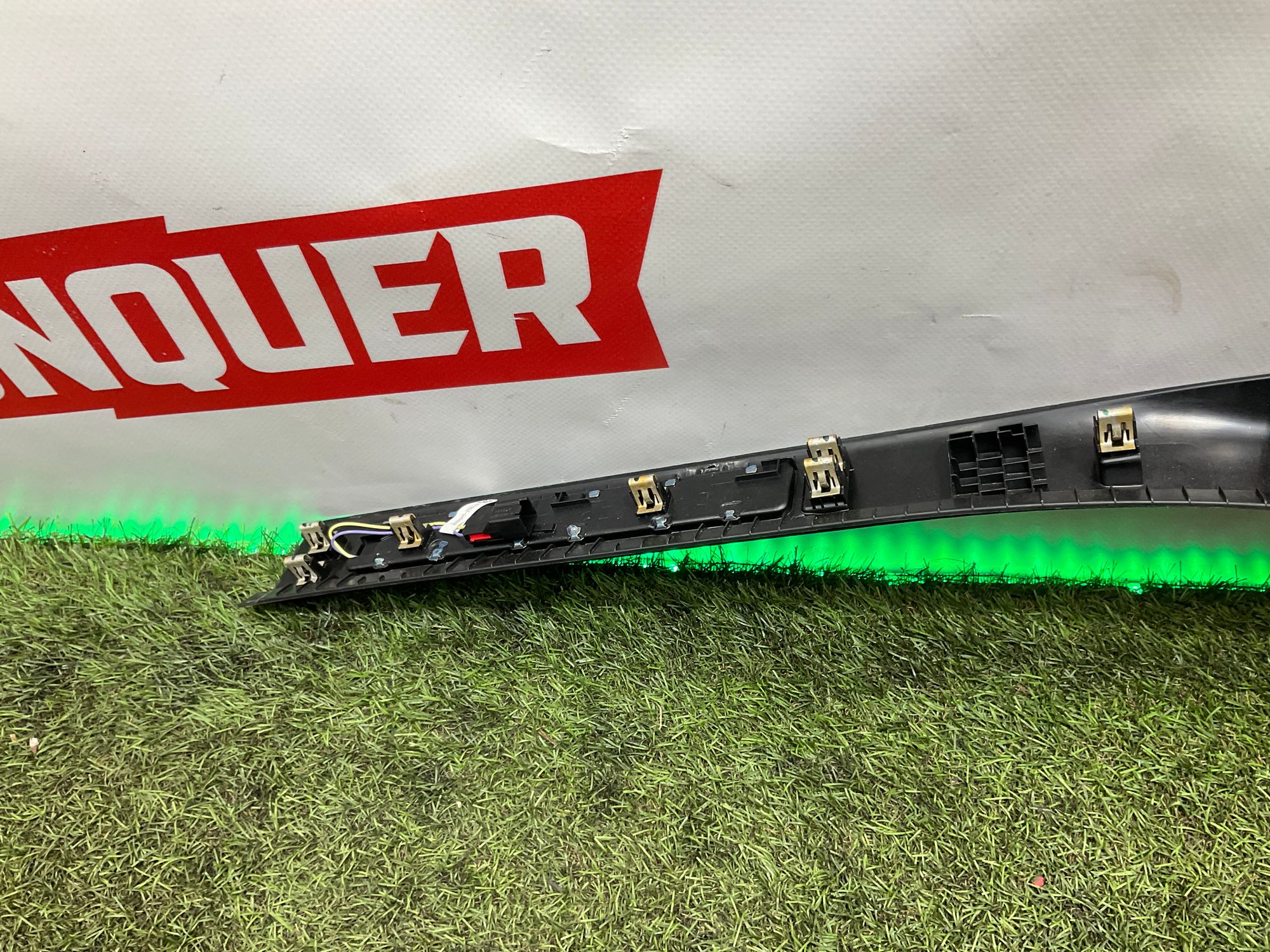 Накладка порога салона передняя правая Land Rover Defender II L663 2022, 9000 рублей, Москва