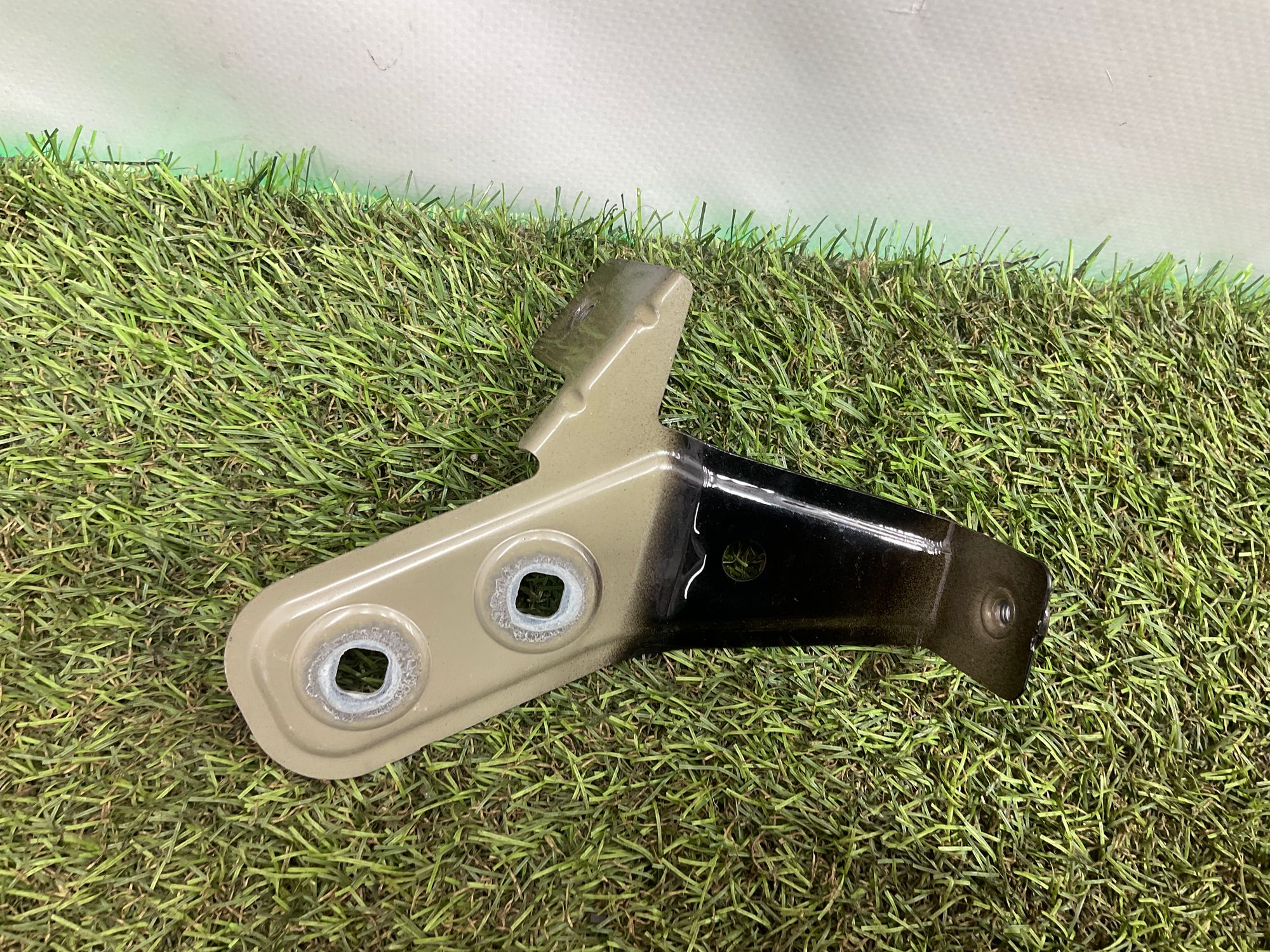 Кронштейн крыла передний правый BMW 3 серия, G20/G21 рестайлинг, 2500 рублей, Москва