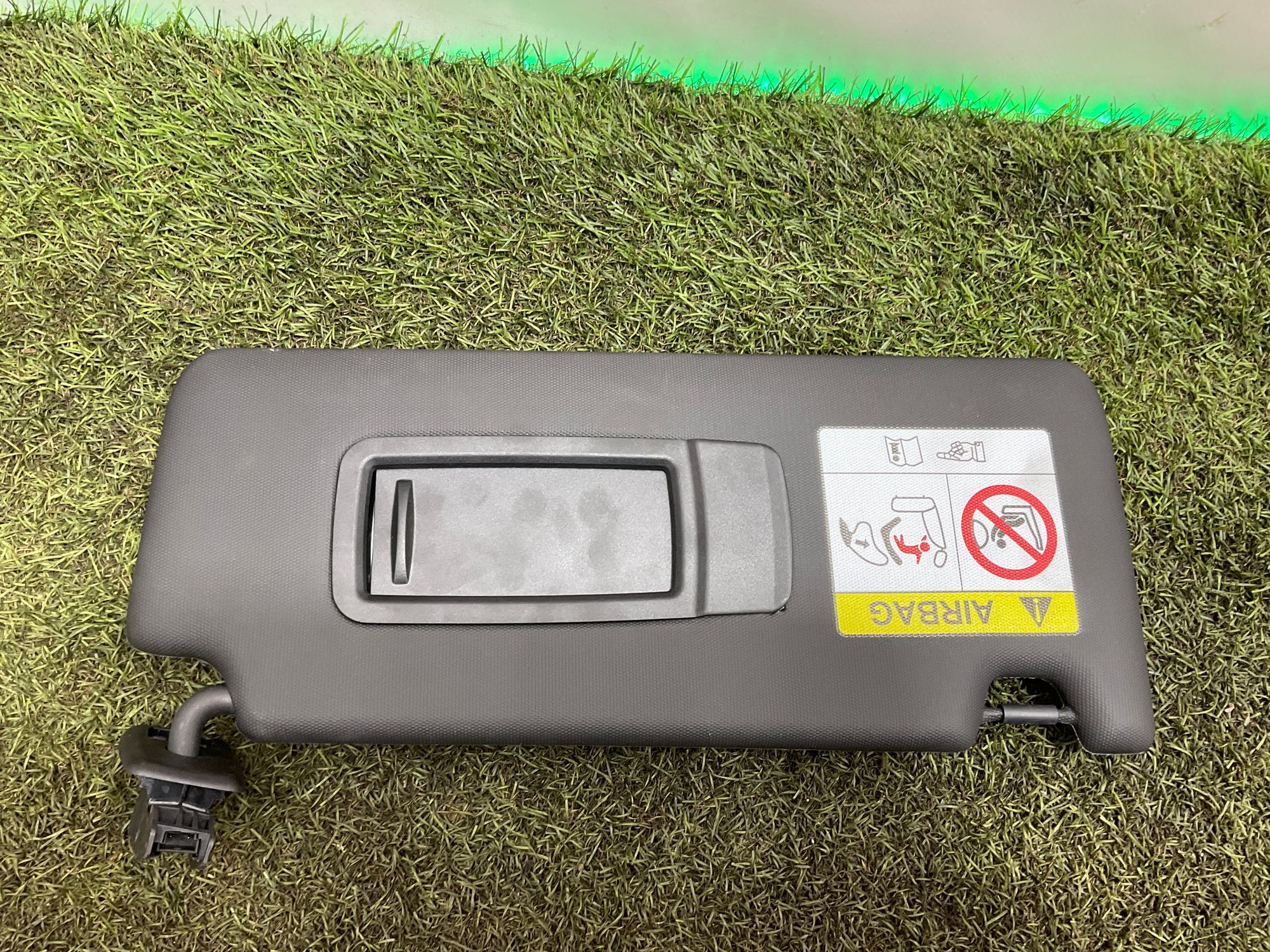 Козырек солнцезащитный правый BMW M3 G80 2023, 3000 рублей, Москва