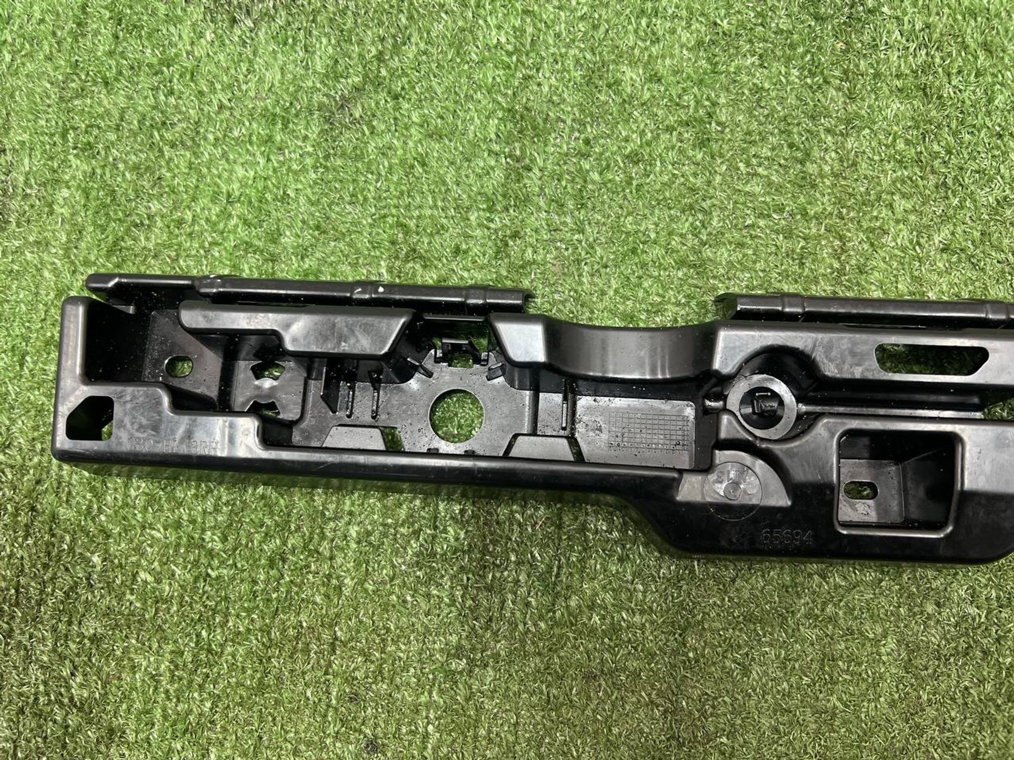https://ycs.partsauto.market/partsauto-images/thmbs/userImages/h353NjtZg3VDP19b5HMt7LlpbQ93/part/6e6ac066-7130-4c94-bd3c-d4578328ca60_1731333057390.jpg