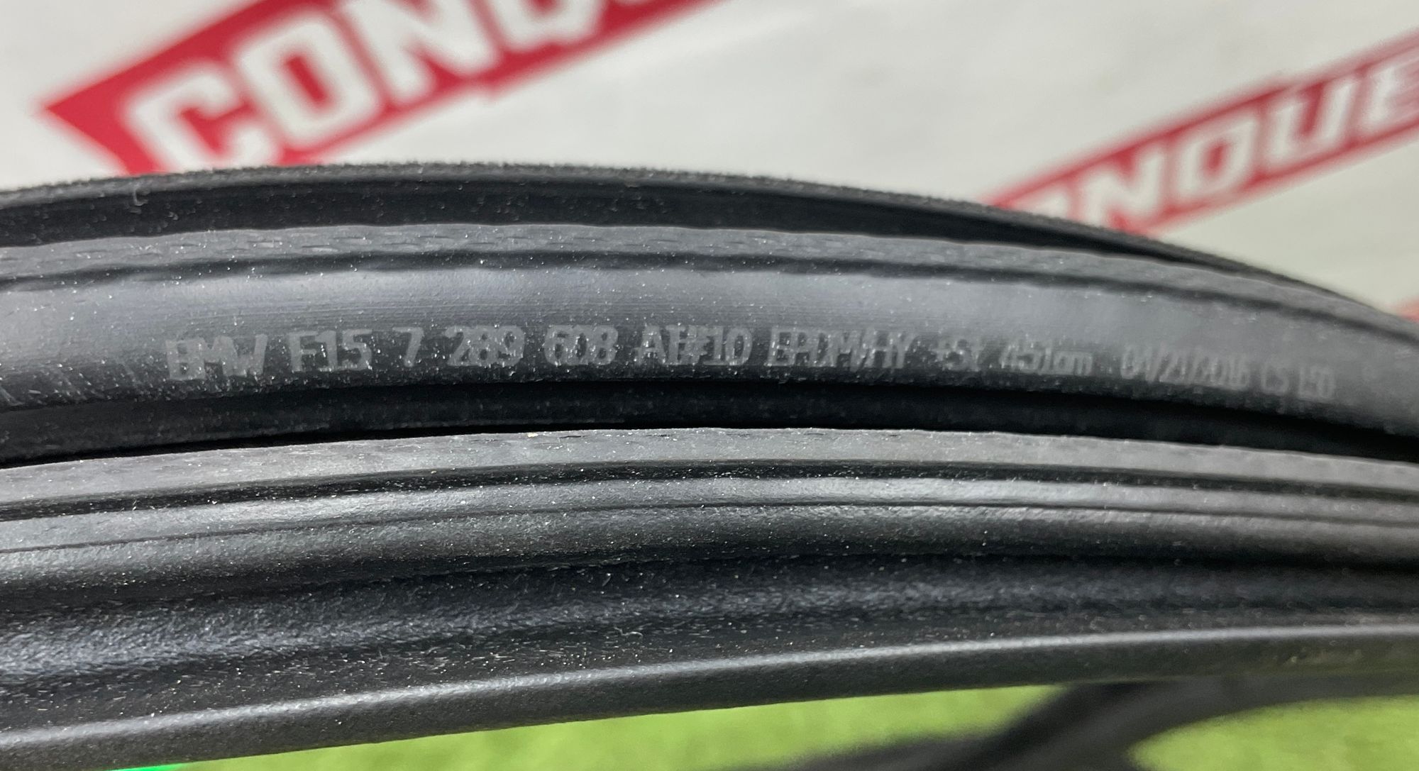 https://ycs.partsauto.market/partsauto-images/thmbs/userImages/h353NjtZg3VDP19b5HMt7LlpbQ93/part/6ec8fb56-570a-4683-bed8-64035e331eee_1748011324922.jpg