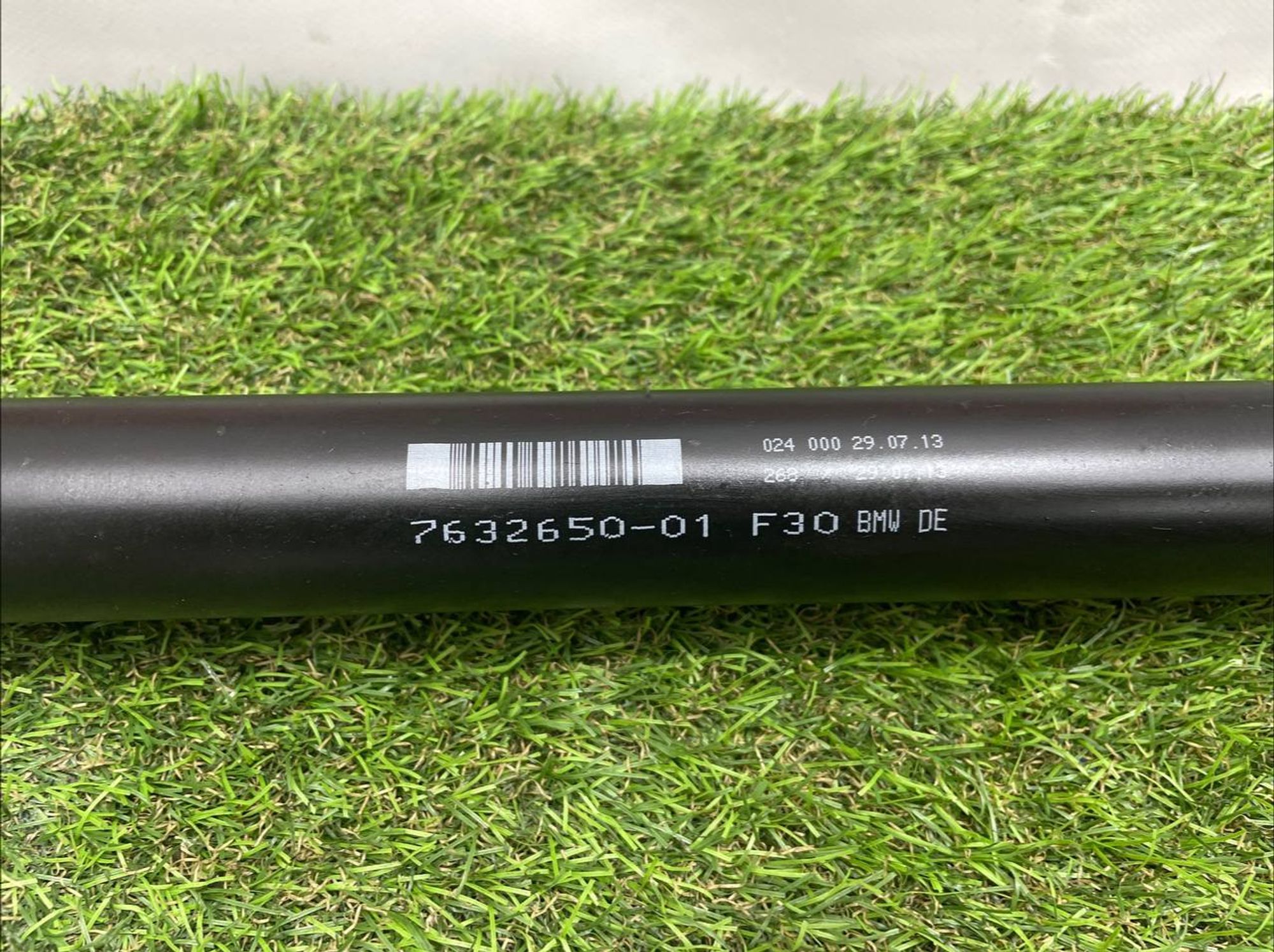 https://ycs.partsauto.market/partsauto-images/thmbs/userImages/h353NjtZg3VDP19b5HMt7LlpbQ93/part/6f024c4b-fc64-4e6b-a0fe-9dd7154137e4_1710577175861.jpg