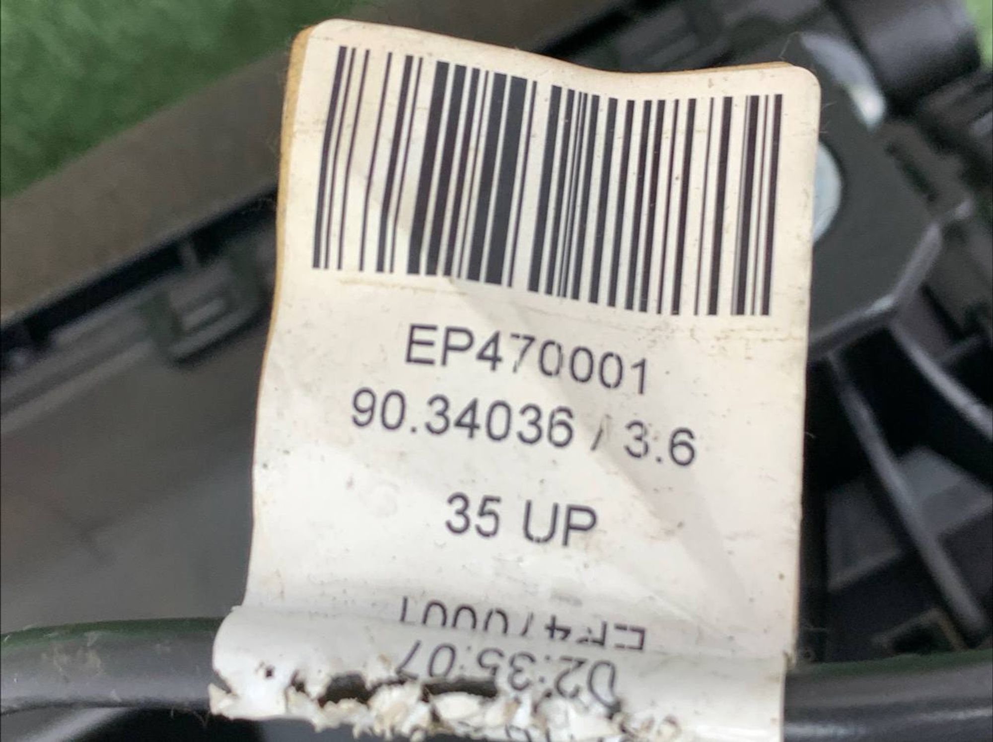 https://ycs.partsauto.market/partsauto-images/thmbs/userImages/h353NjtZg3VDP19b5HMt7LlpbQ93/part/6f1bbcd6-1a38-4f94-8523-d26030d05f06_1730362910349.jpg