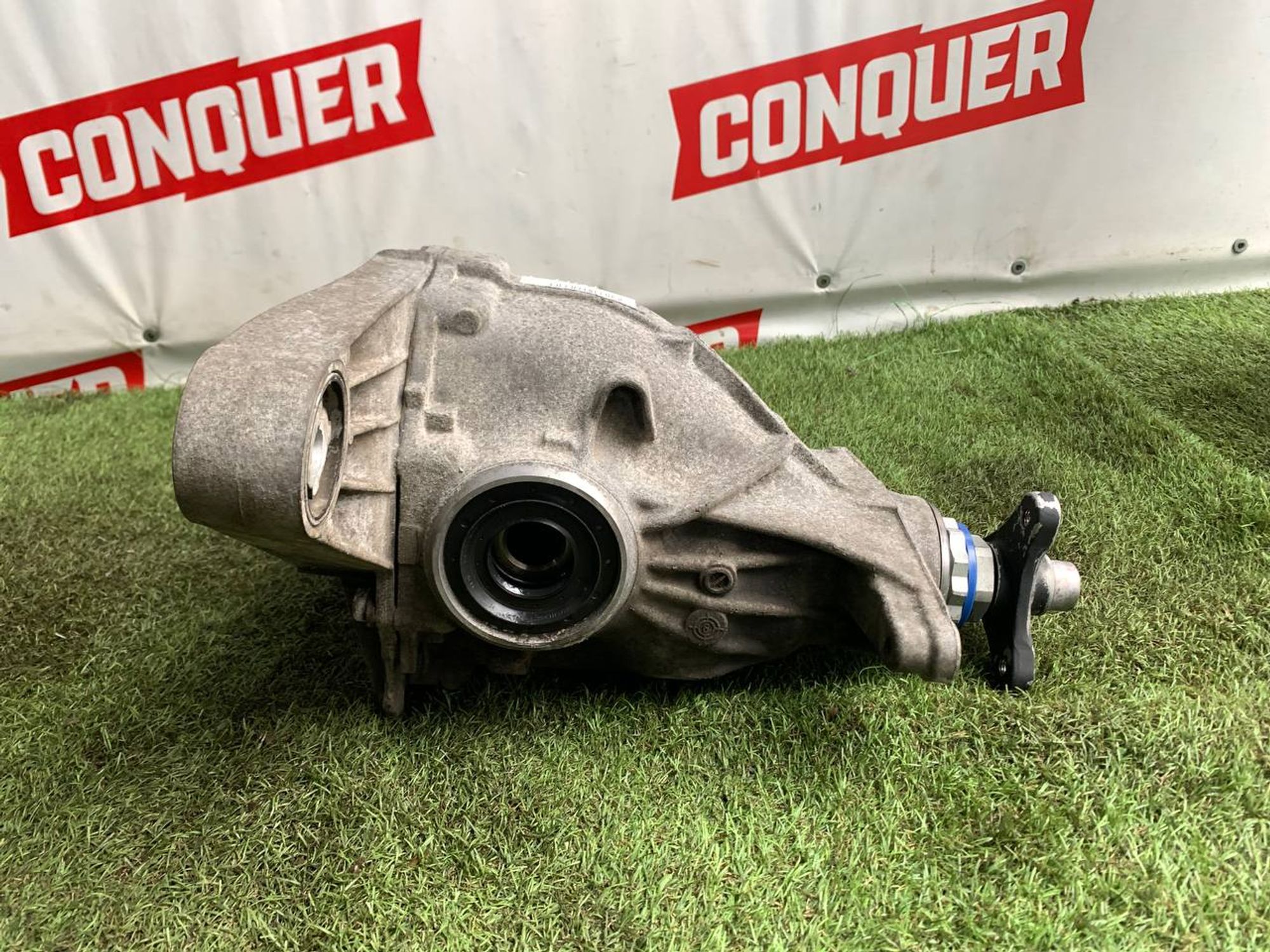 https://ycs.partsauto.market/partsauto-images/thmbs/userImages/h353NjtZg3VDP19b5HMt7LlpbQ93/part/6f2544fe-ae41-4ca3-a2fa-a3735450d3dd_1714144408549.jpg