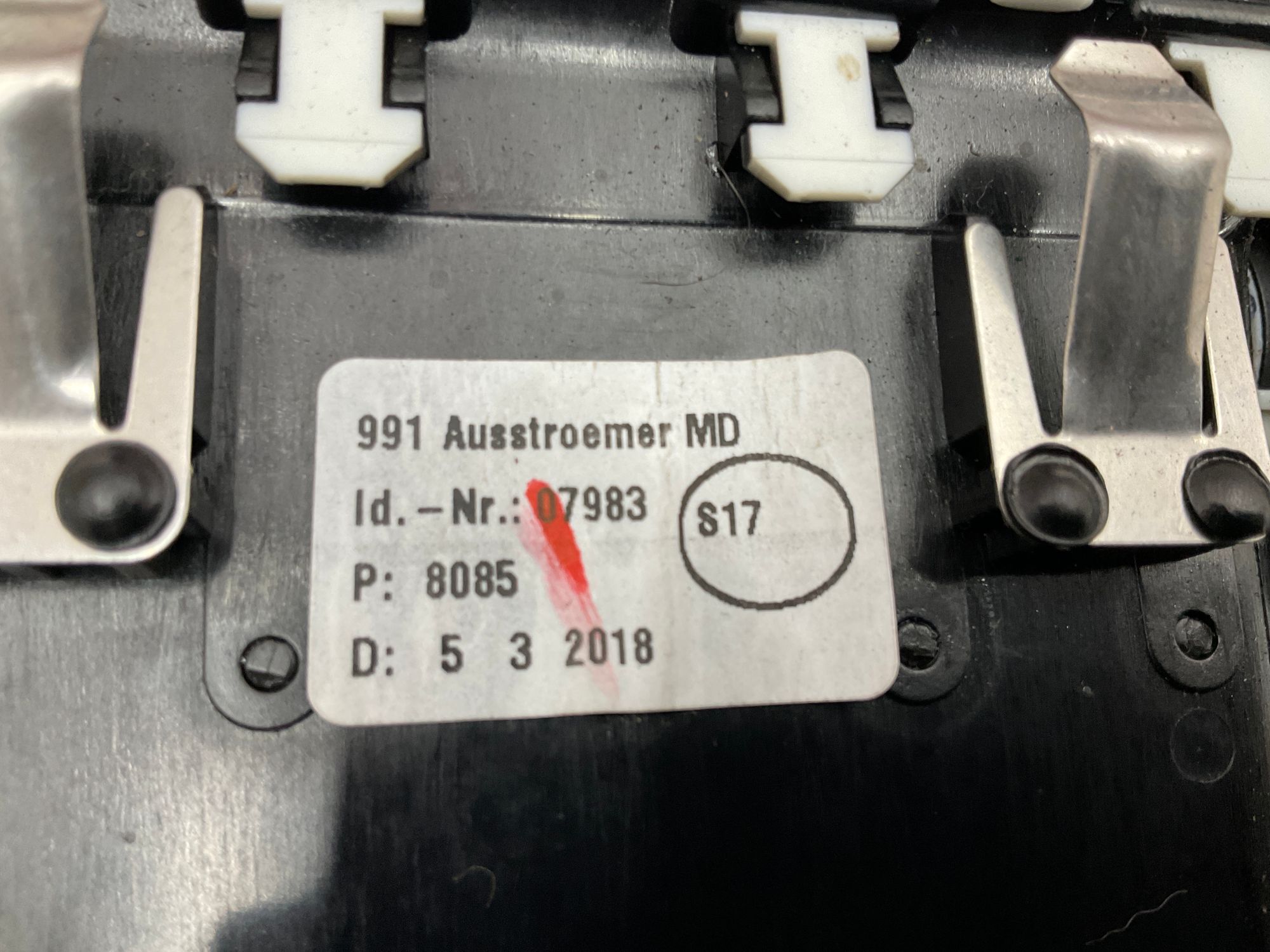 Дефлектор воздушный центральный Porsche 911 GT3, 991 Рестайлинг 2018, 8000 рублей, Москва