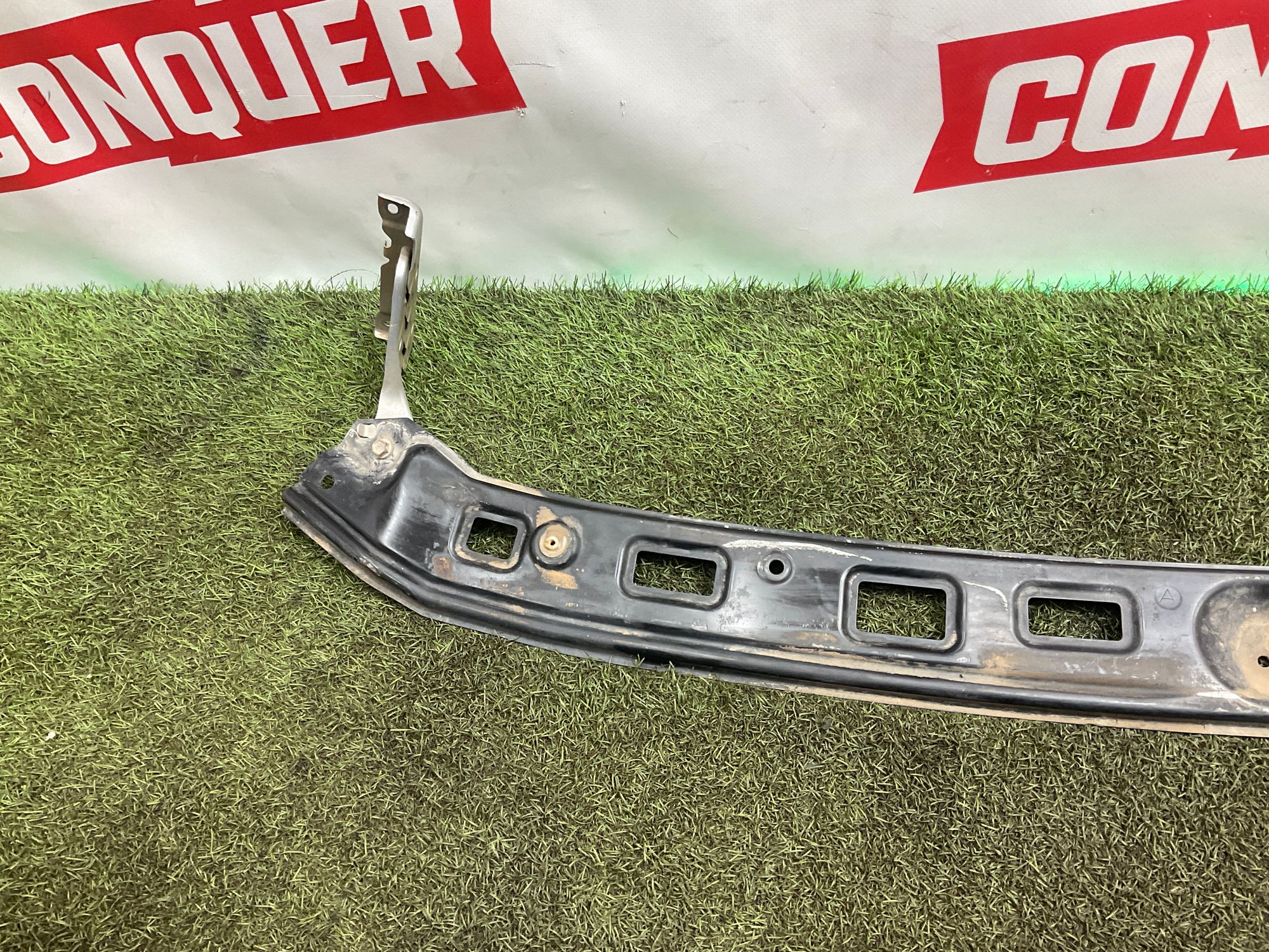 Усилитель бампера передний верхний Toyota Land Cruiser 200 рестайлинг 2 (2015—2023) 2017, 3000 рублей, Москва