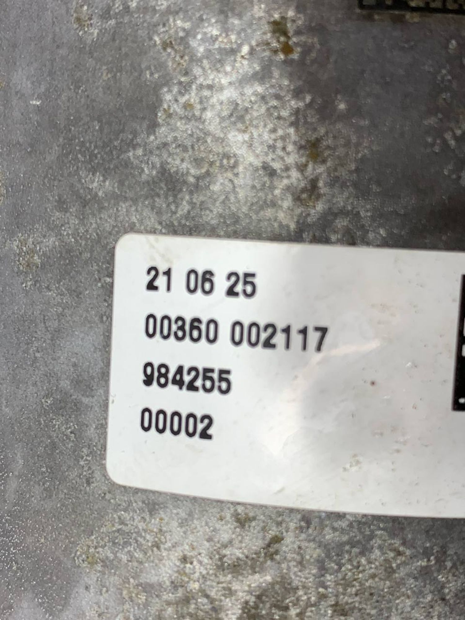 https://ycs.partsauto.market/partsauto-images/thmbs/userImages/h353NjtZg3VDP19b5HMt7LlpbQ93/part/7046c396-72dd-454c-9519-737a9acf488b_1719403272632.jpg