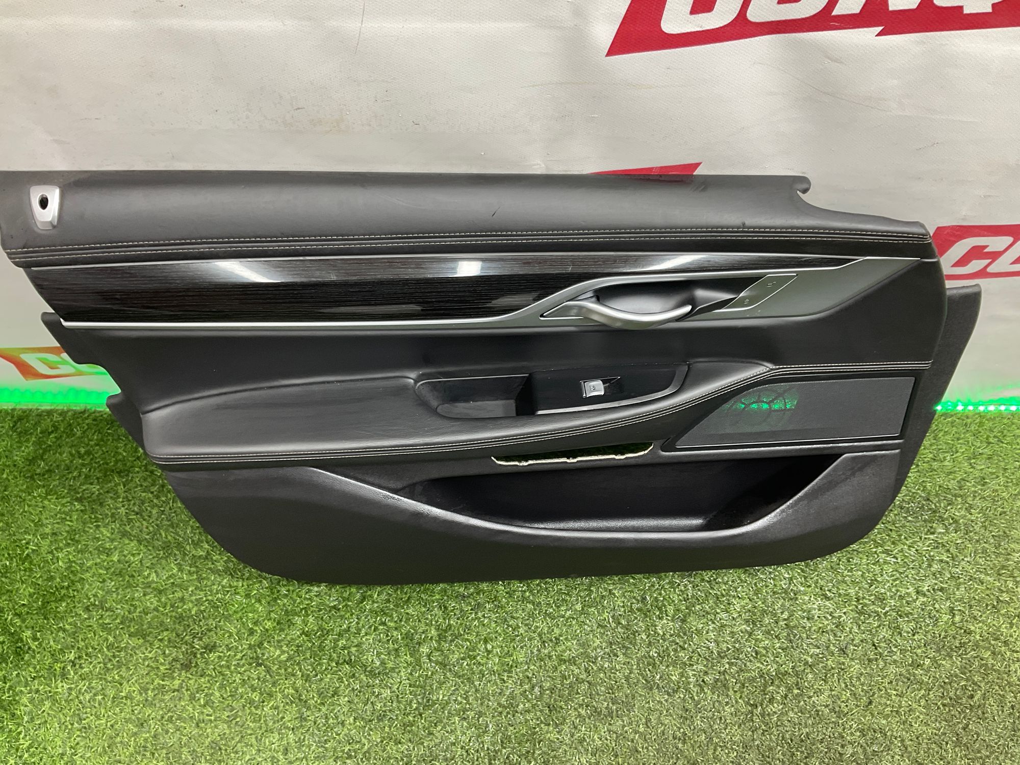 Обшивка двери передняя левая BMW 7 серия, G11/G12, 5000 рублей, Москва