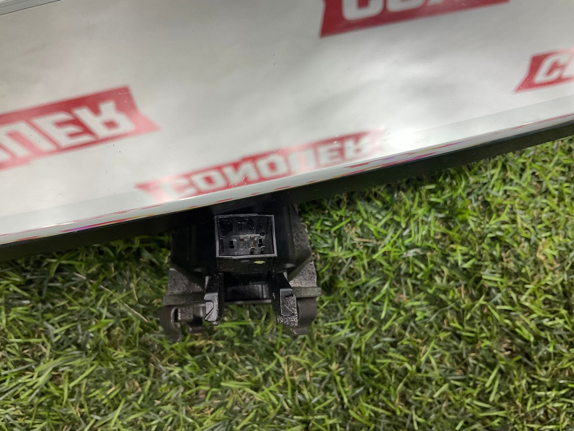 https://ycs.partsauto.market/partsauto-images/thmbs/userImages/h353NjtZg3VDP19b5HMt7LlpbQ93/part/71afdb1d-fe15-4f90-90f0-7632cb84effd_1785850660285.jpg