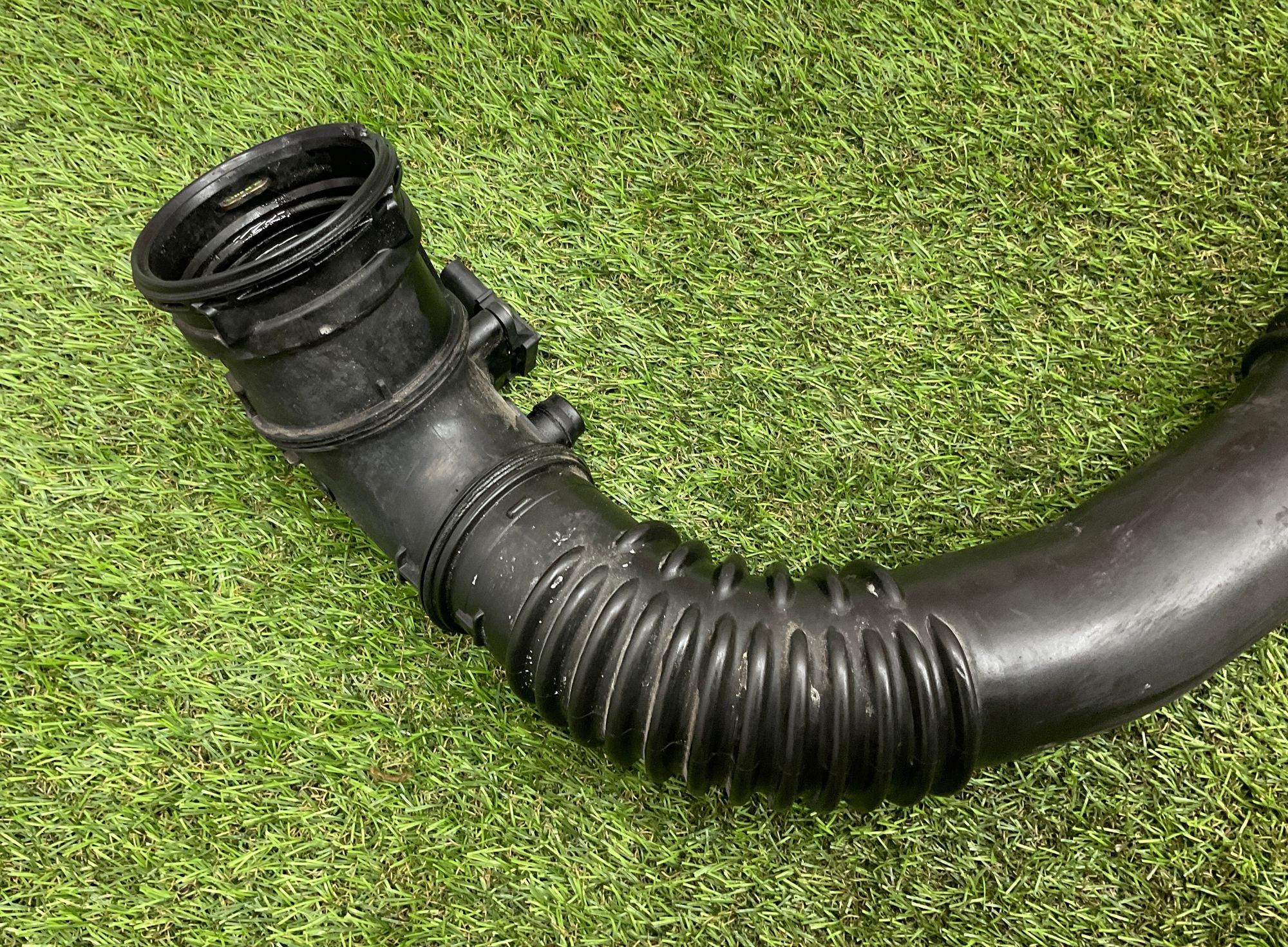 Патрубок интеркулера BMW 5 серия, F10/F11/F07 рестайлинг, 4000 рублей, Москва