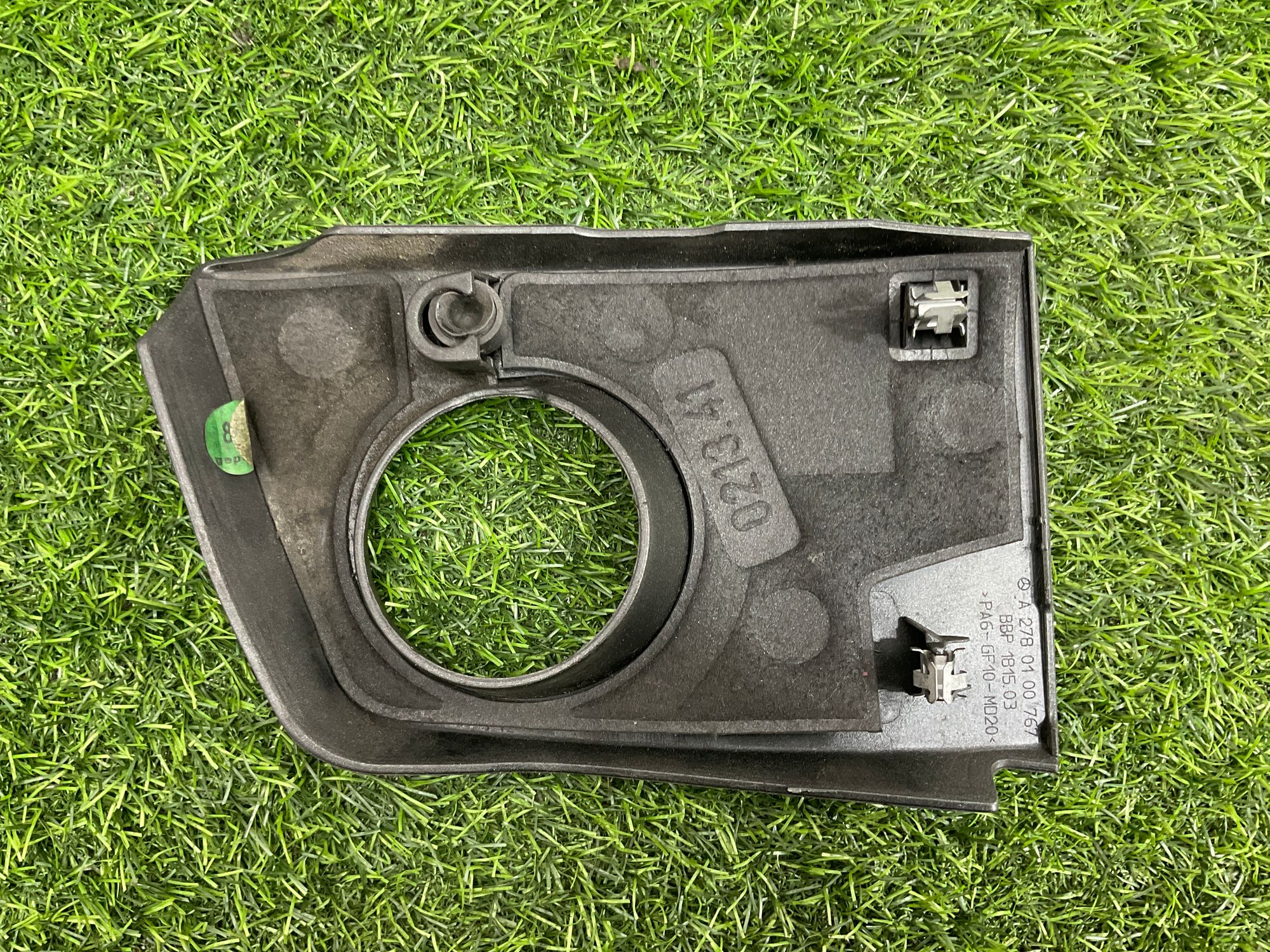 https://ycs.partsauto.market/partsauto-images/thmbs/userImages/h353NjtZg3VDP19b5HMt7LlpbQ93/part/71d830d7-3433-406c-82eb-dfff754c42bb_1743579266848.jpg