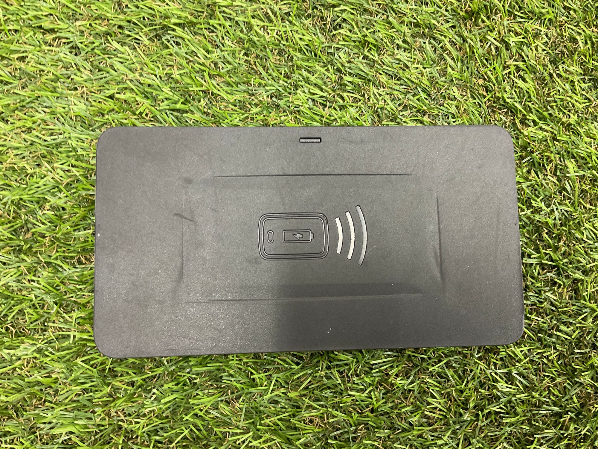 Беспроводная зарядка BMW 7 серия, G11/G12 рестайлинг (2019-2023), 10000 рублей, Москва