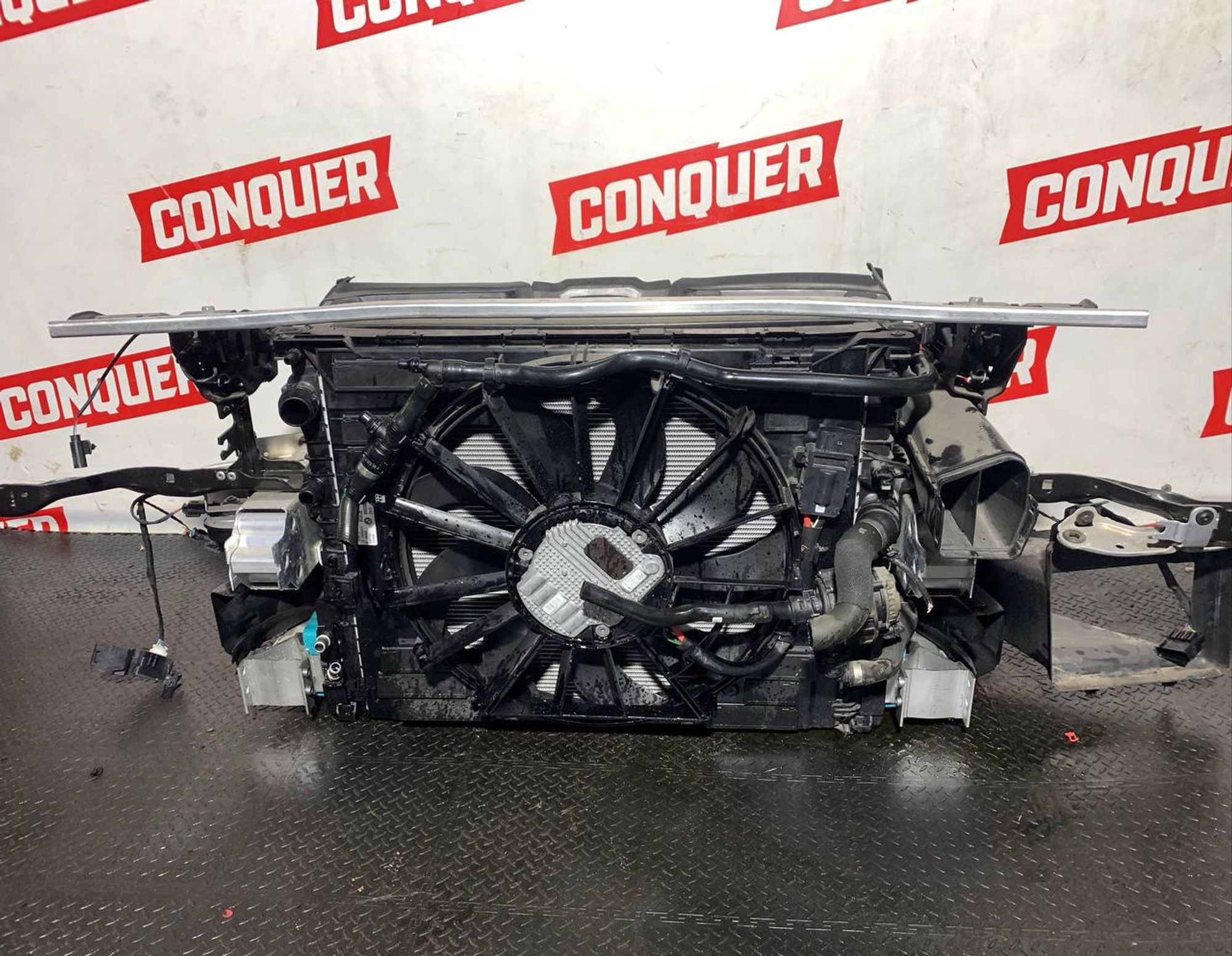 https://ycs.partsauto.market/partsauto-images/thmbs/userImages/h353NjtZg3VDP19b5HMt7LlpbQ93/part/71edf13c-95d7-475f-a823-fb420c85782d_1733324121738.jpg