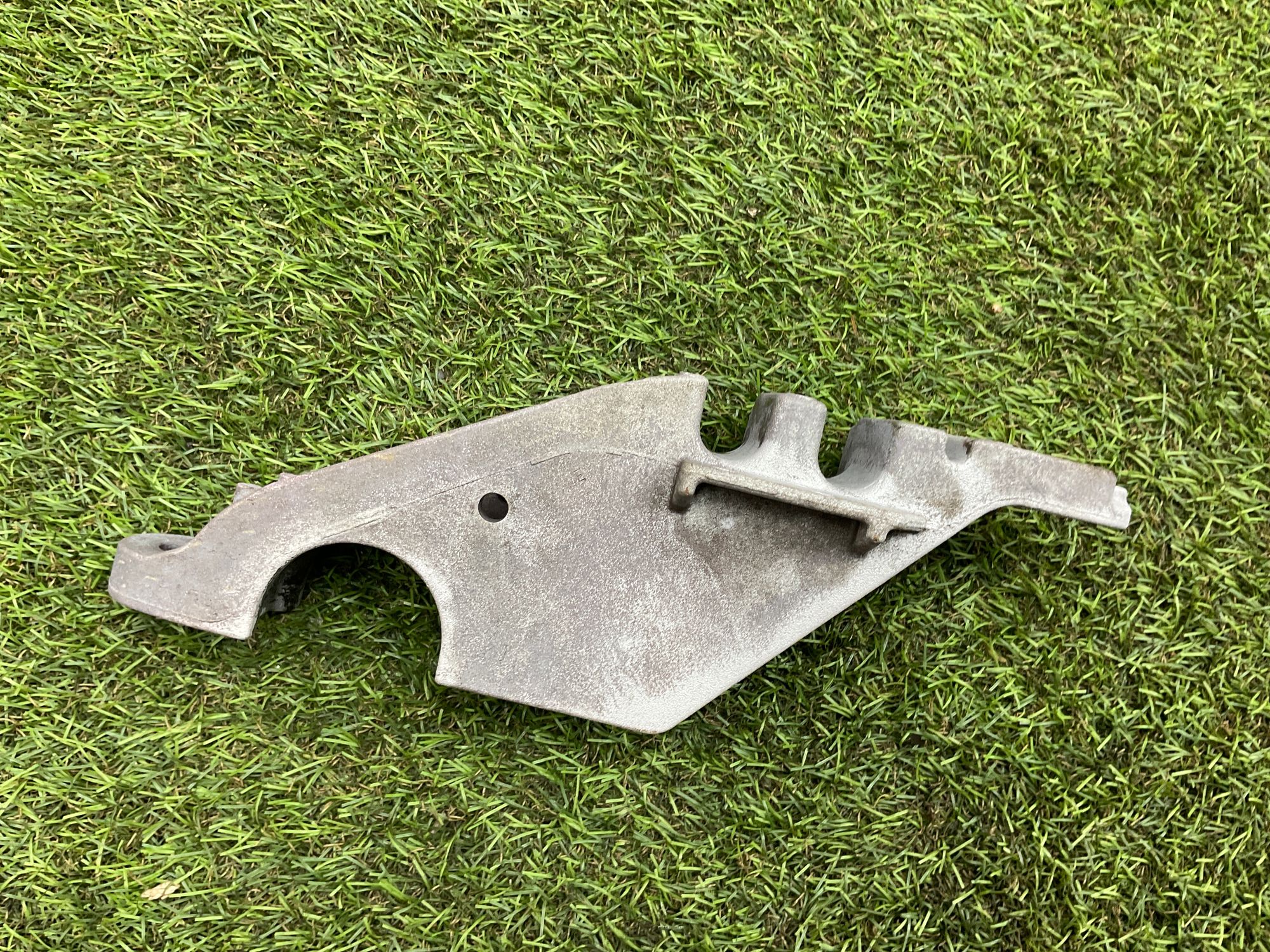 Кронштейн стабилизатора правый BMW M5, F90 рестайлинг, 2000 рублей, Москва