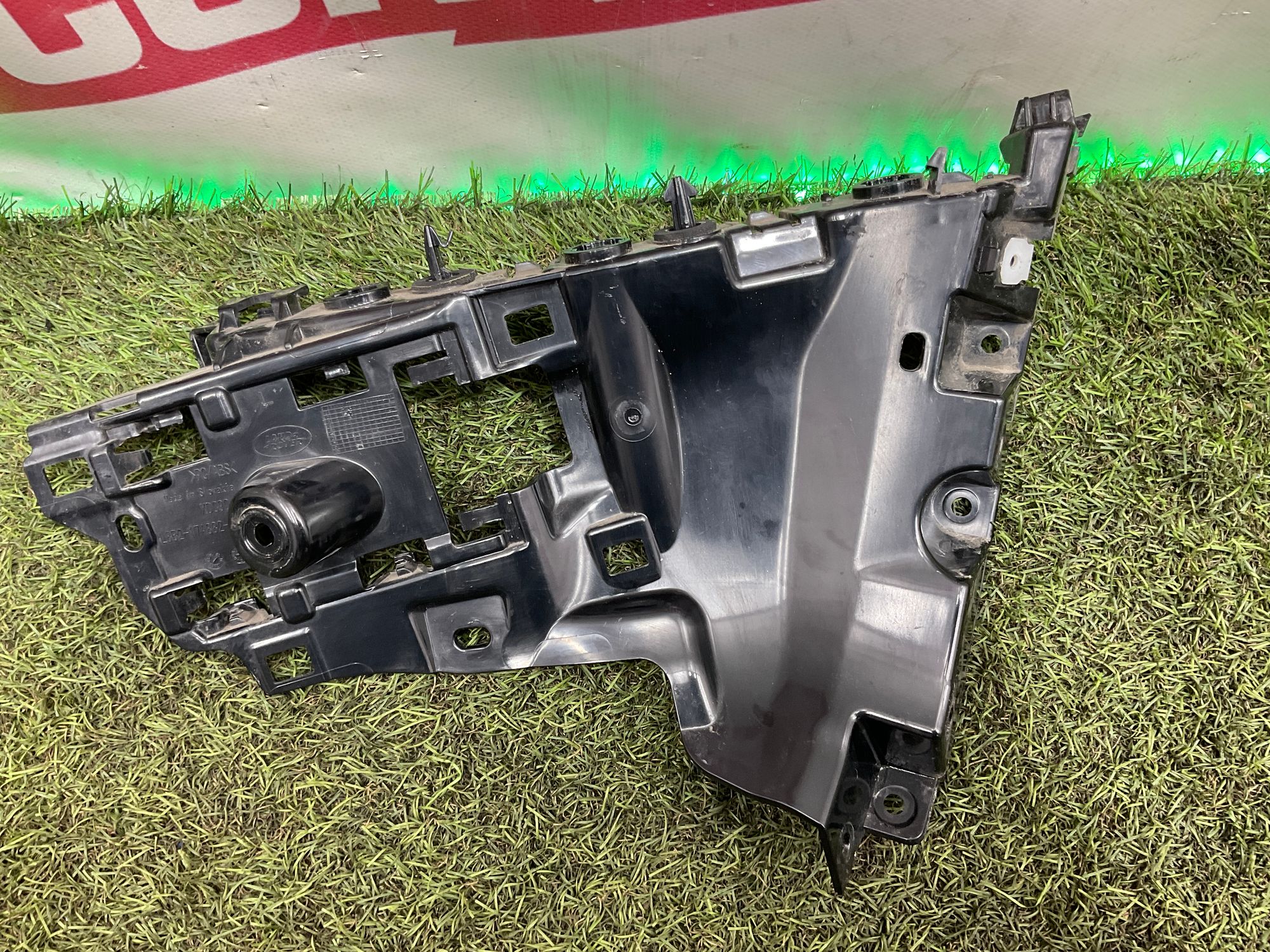 Крепление заднего бампера левое Land Rover Defender II L663 2022, 2500 рублей, Москва