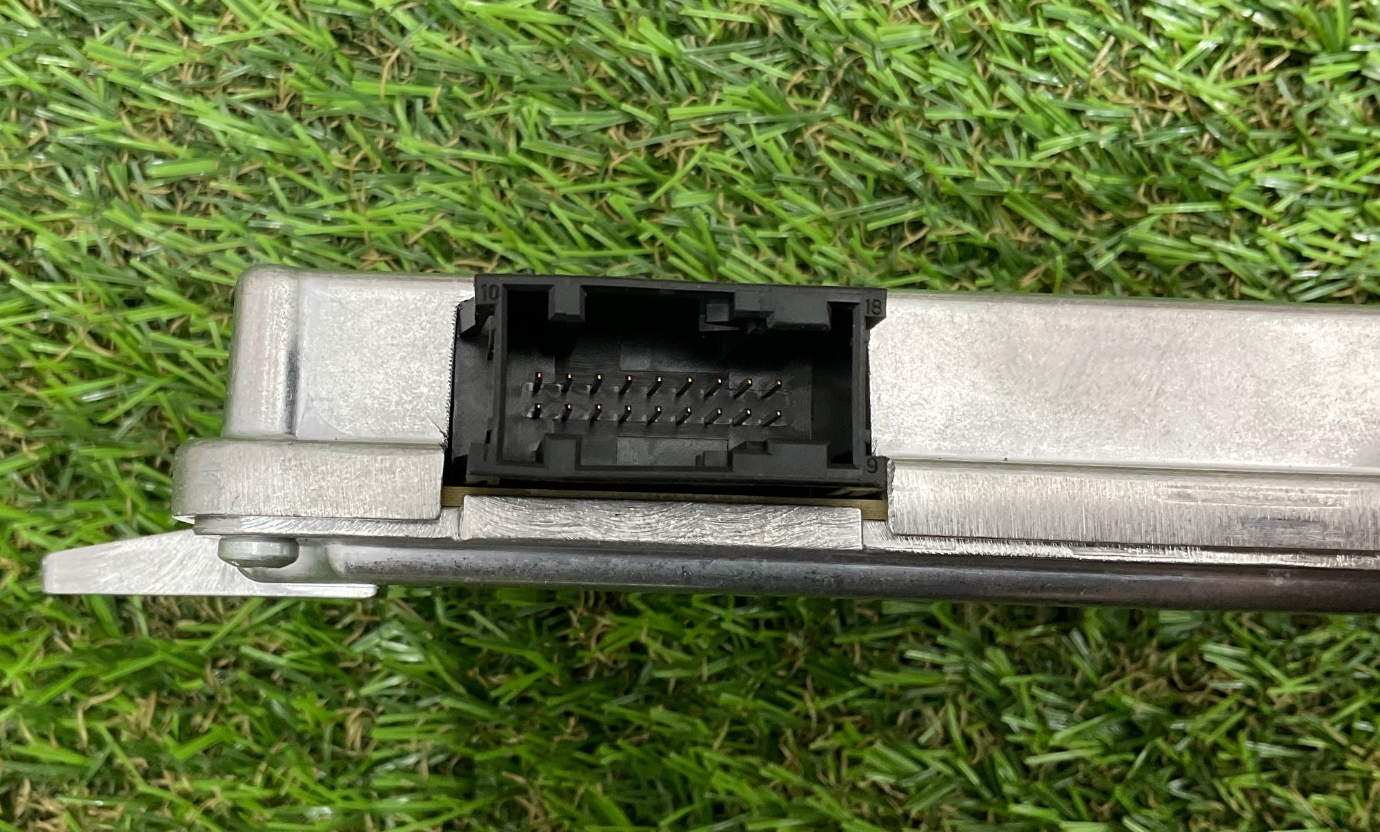 https://ycs.partsauto.market/partsauto-images/thmbs/userImages/h353NjtZg3VDP19b5HMt7LlpbQ93/part/72971750-c5ce-415e-bcf6-d1ae75ca390f_1746546937696.jpg