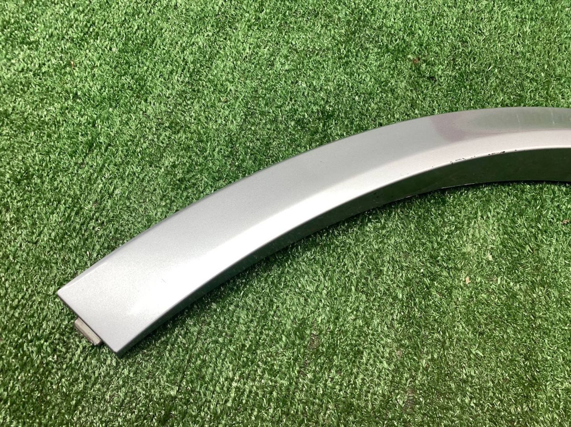 https://ycs.partsauto.market/partsauto-images/thmbs/userImages/h353NjtZg3VDP19b5HMt7LlpbQ93/part/729d3db1-2d0a-4b5a-a7d4-1f0b5feaef84_1729326237988.jpg
