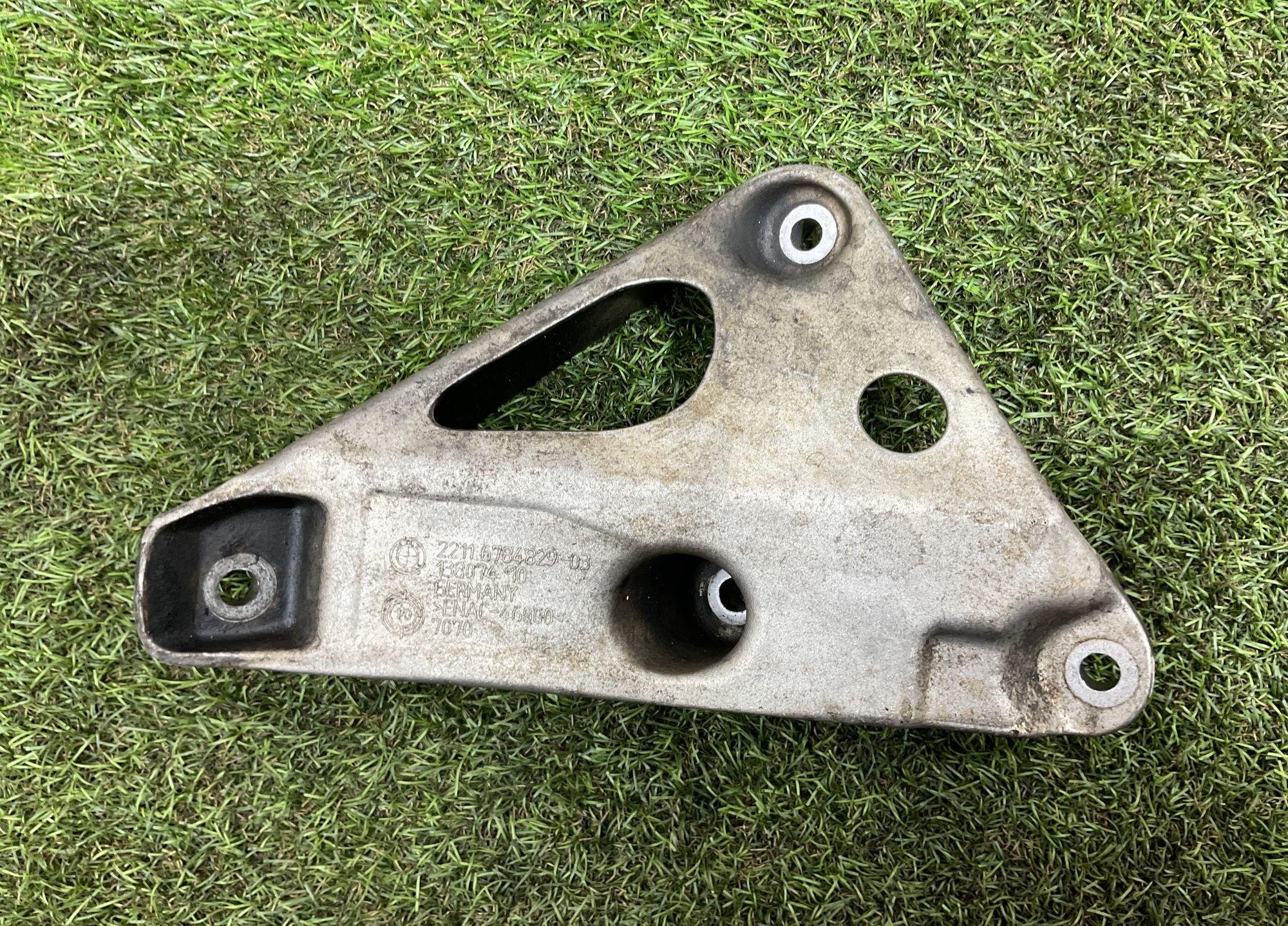 Кронштейн двигателя левый BMW X3, F25 N57D30, 3000 рублей, Москва