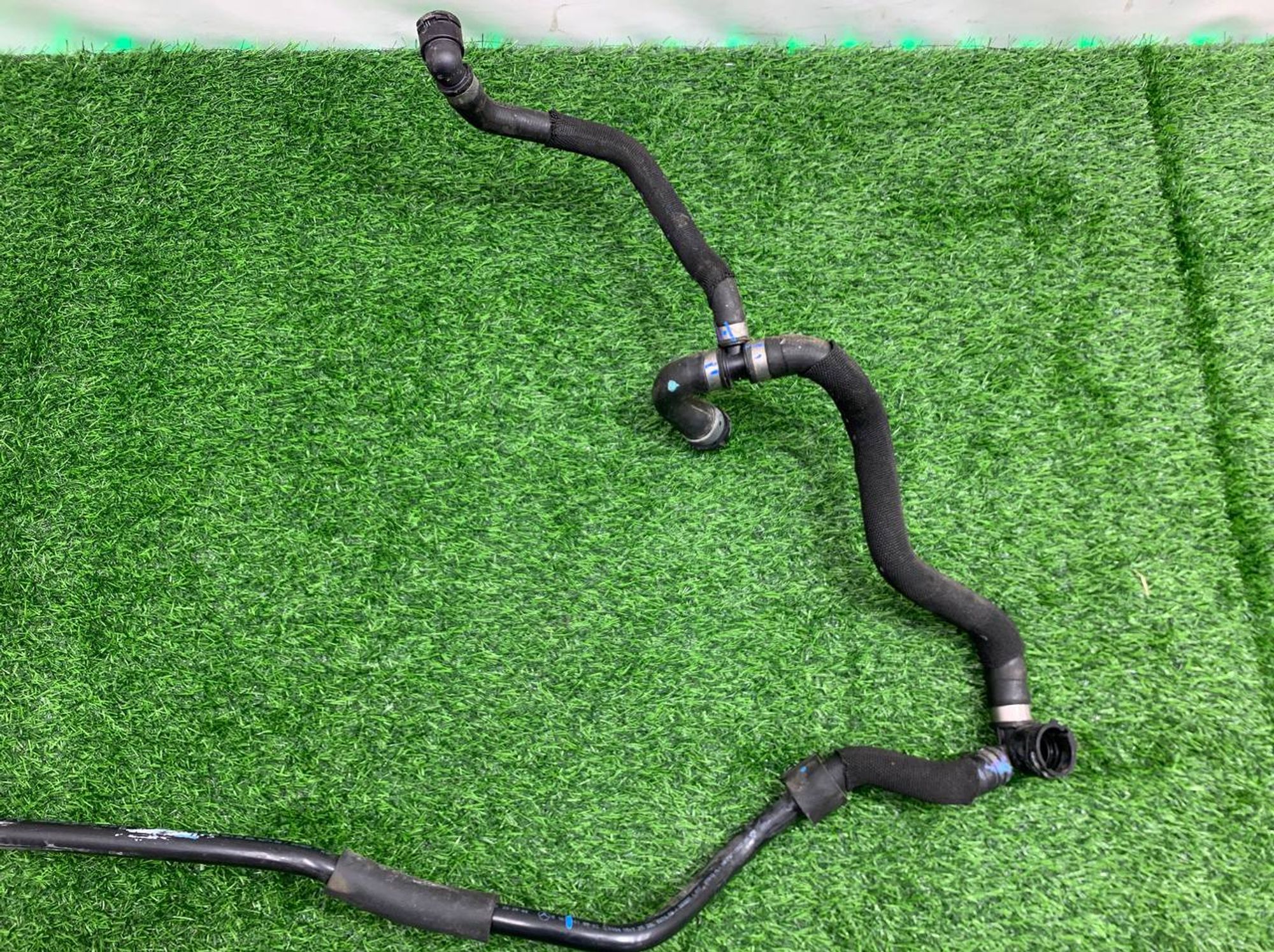 https://ycs.partsauto.market/partsauto-images/thmbs/userImages/h353NjtZg3VDP19b5HMt7LlpbQ93/part/734ef2b8-5ac8-4338-8e2e-0582d94f3603_1732535880581.jpg