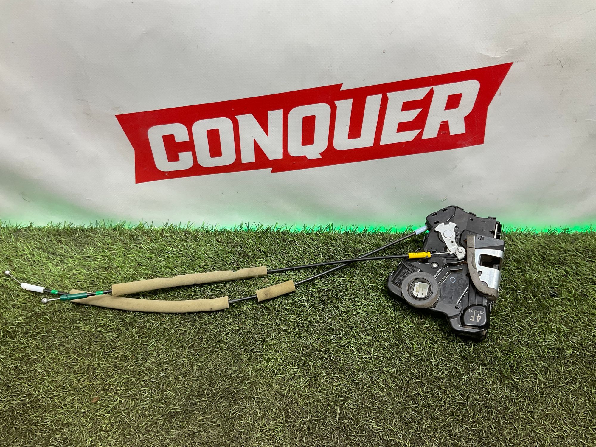 Замок двери левой передней Toyota Land Cruiser 200 рестайлинг 2 (2015—2023) 2017, 3000 рублей, Москва