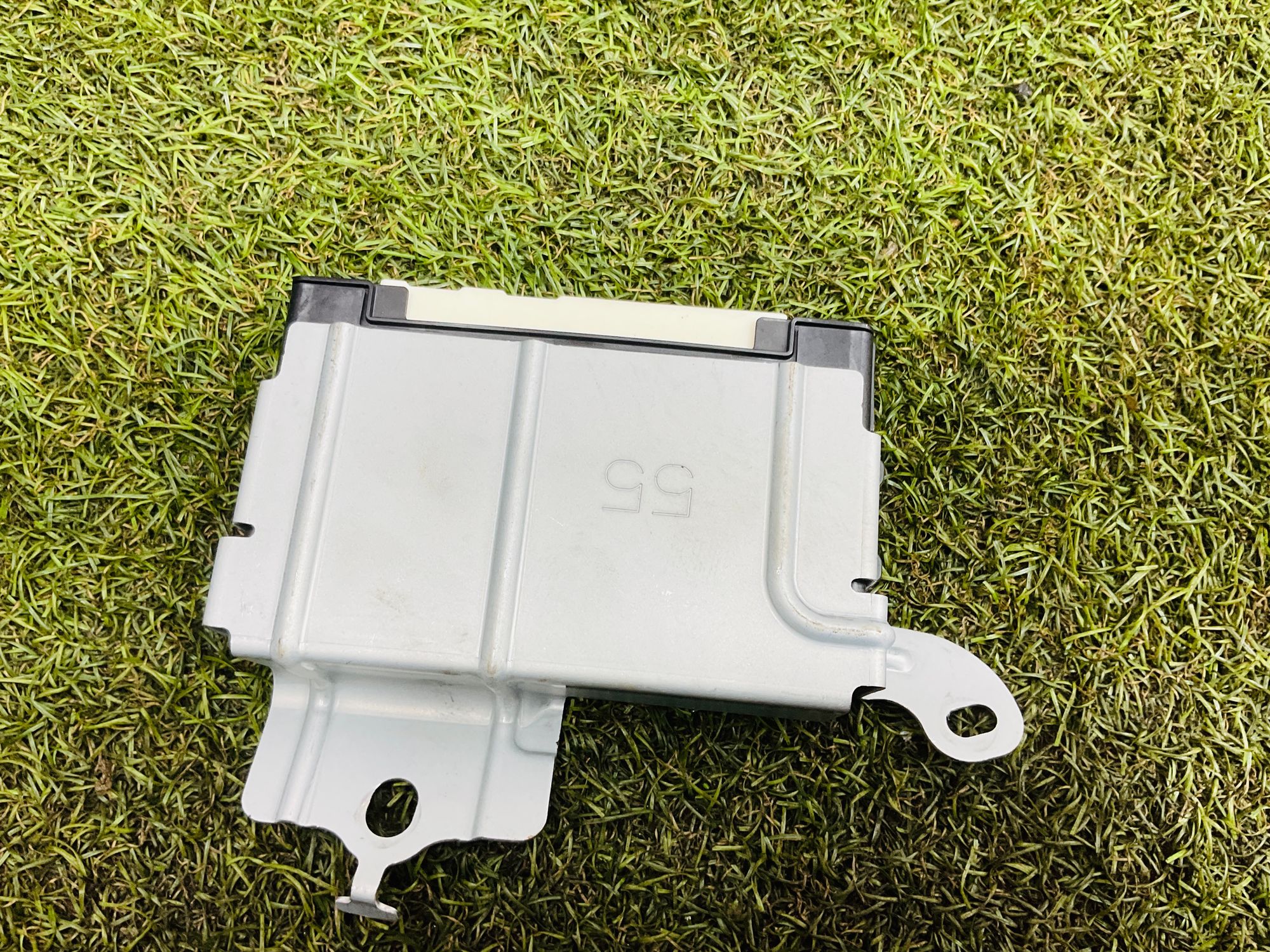 https://ycs.partsauto.market/partsauto-images/thmbs/userImages/h353NjtZg3VDP19b5HMt7LlpbQ93/part/740a617a-6a1e-40dd-8f0f-da83febb5ef6_1779722253354.jpg