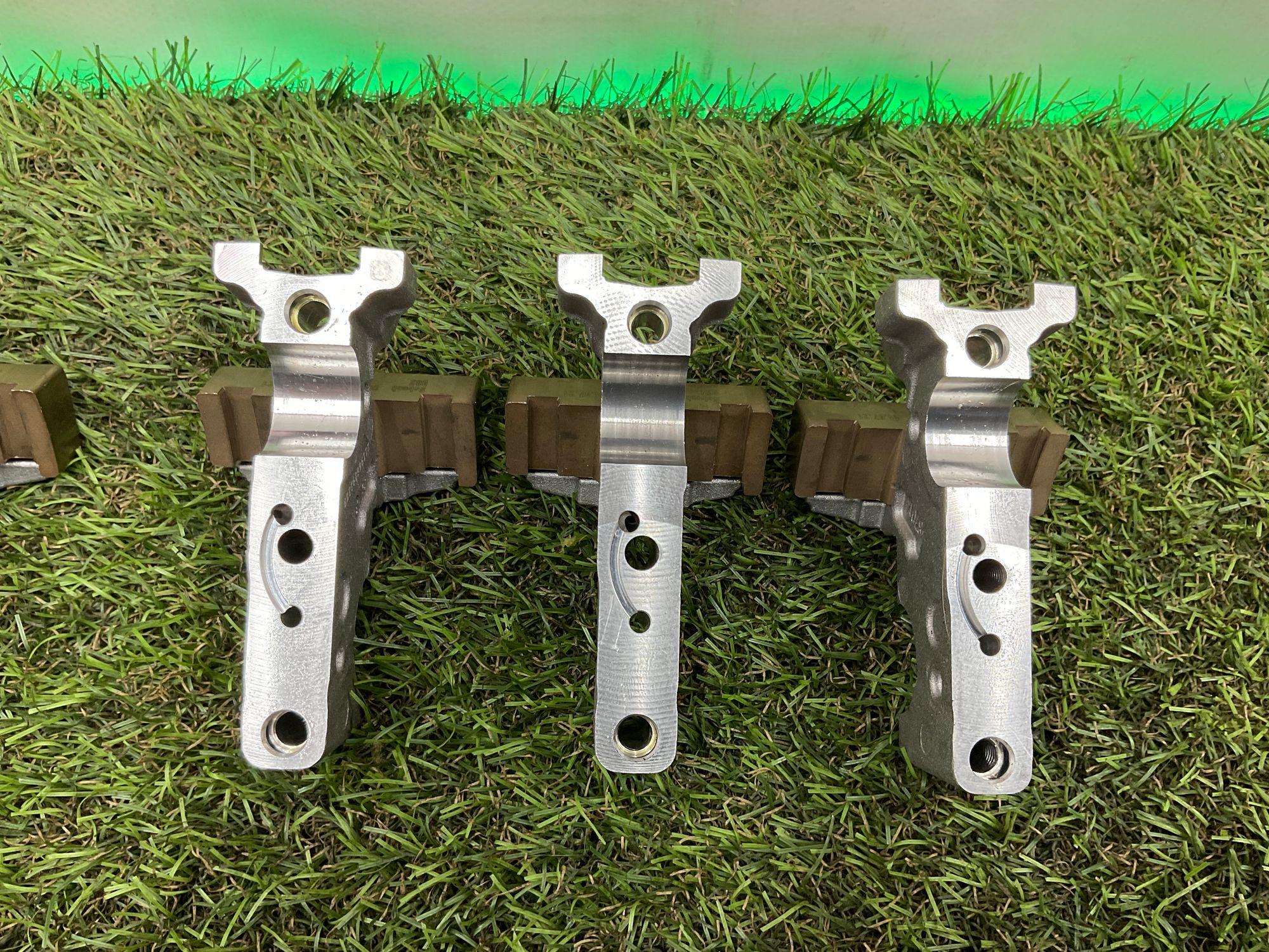 Крепление эксцентрикового вала B58 новый оригинал, 1000 рублей, Москва