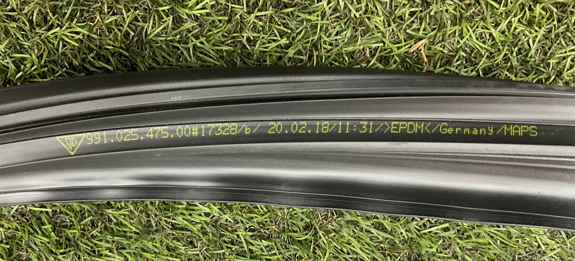 Уплотнитель двери Porsche 911 GT3 991 Рестайлинг 2018, 8000 рублей, Москва