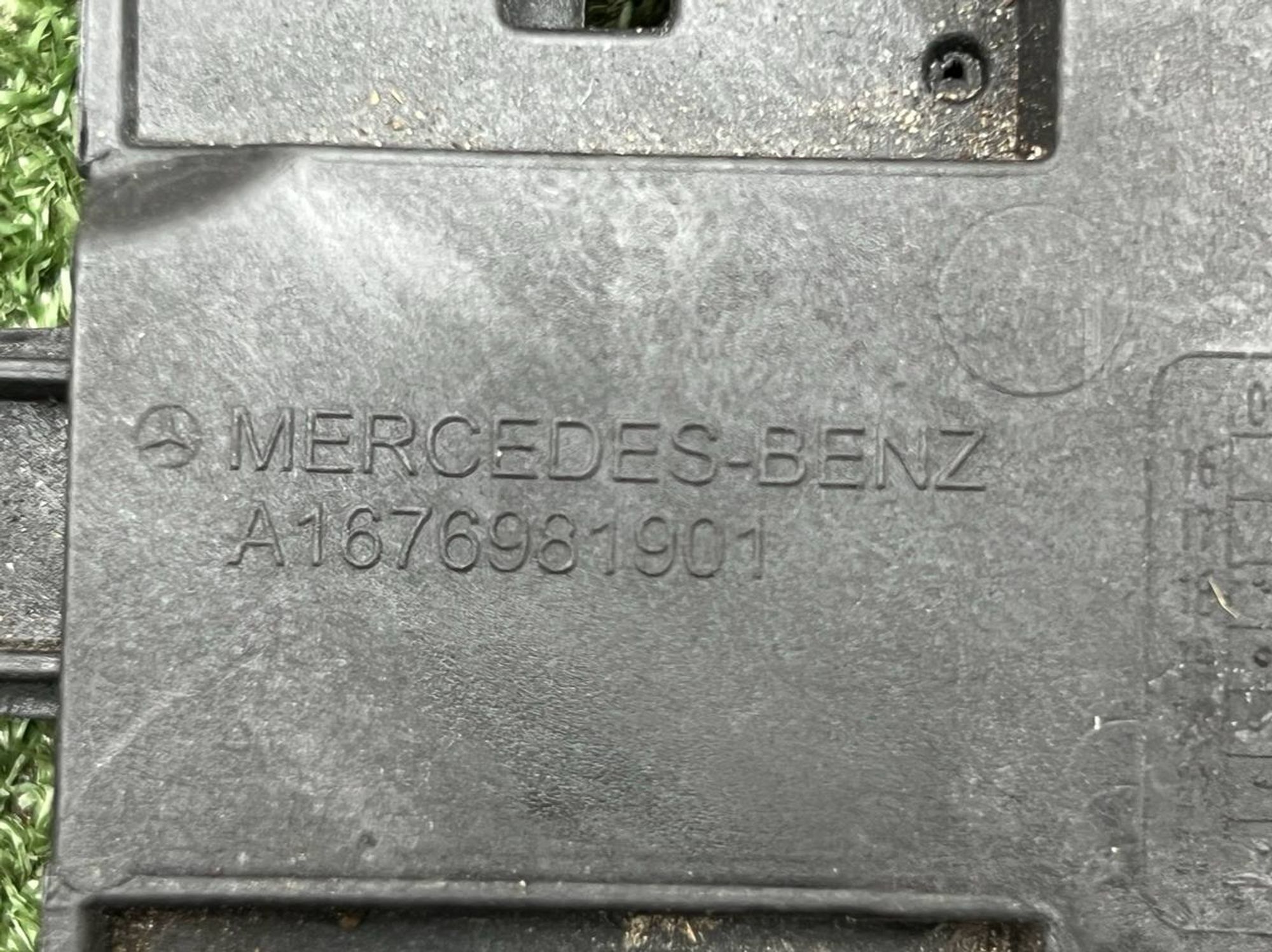 https://ycs.partsauto.market/partsauto-images/thmbs/userImages/h353NjtZg3VDP19b5HMt7LlpbQ93/part/749af991-a79b-473e-9e33-84336ea8b6ba_1732202914272.jpg
