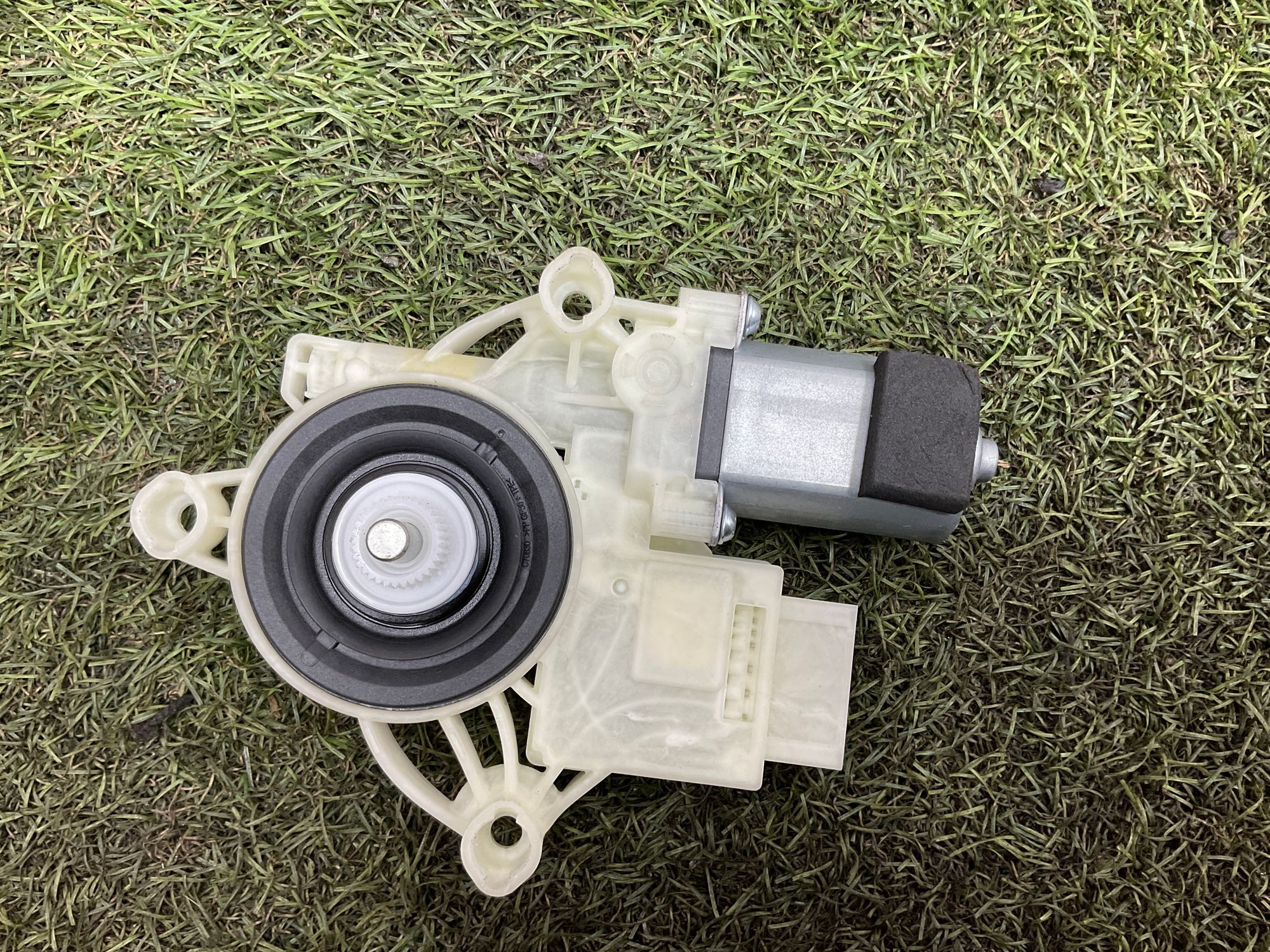 Мотор стеклоподъемника левый передний BMW M3 G80 2023, 2000 рублей, Москва