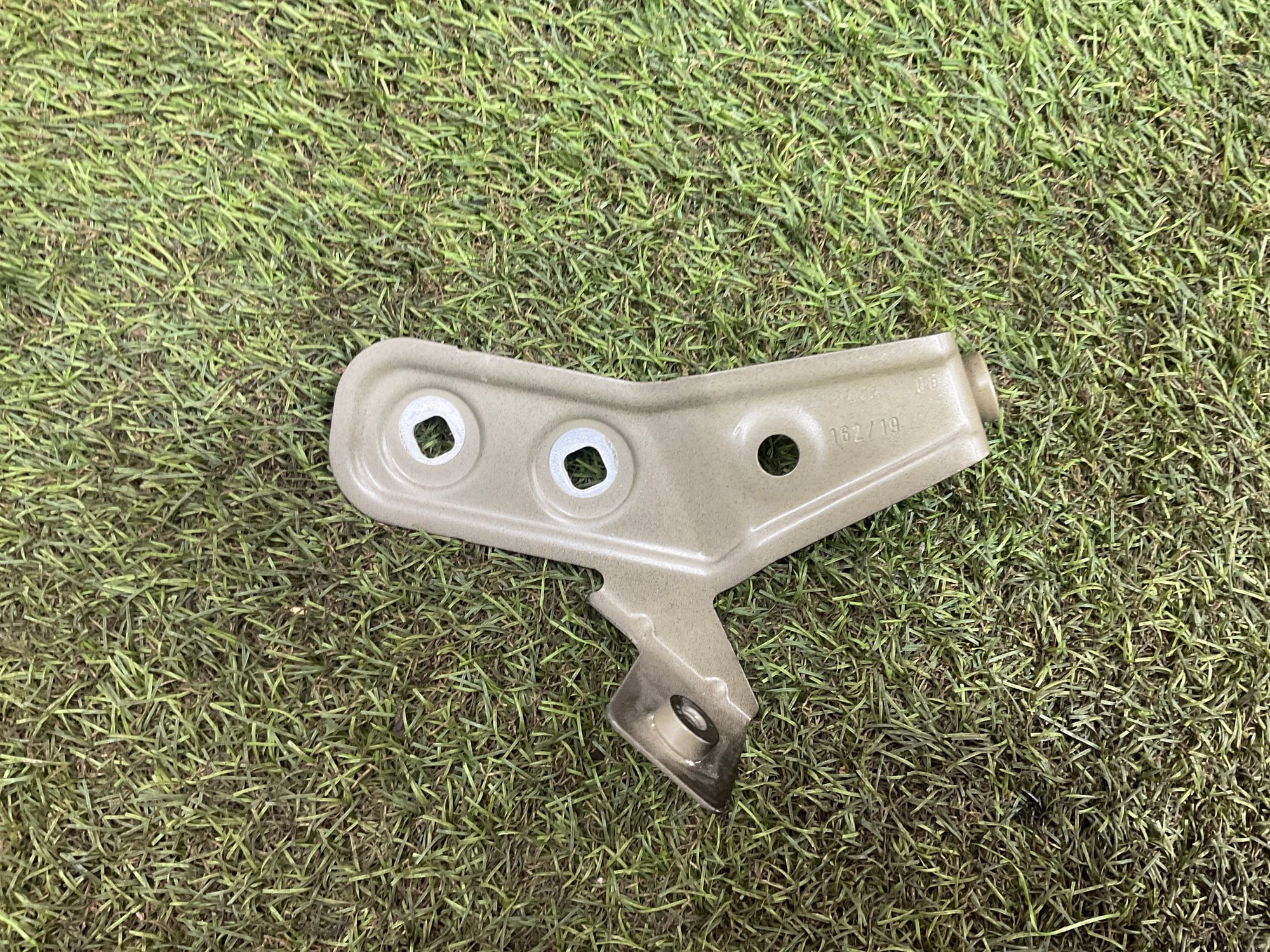 Кронштейн крыла передний правый BMW 3 серия, G20/G21 рестайлинг, 2500 рублей, Москва