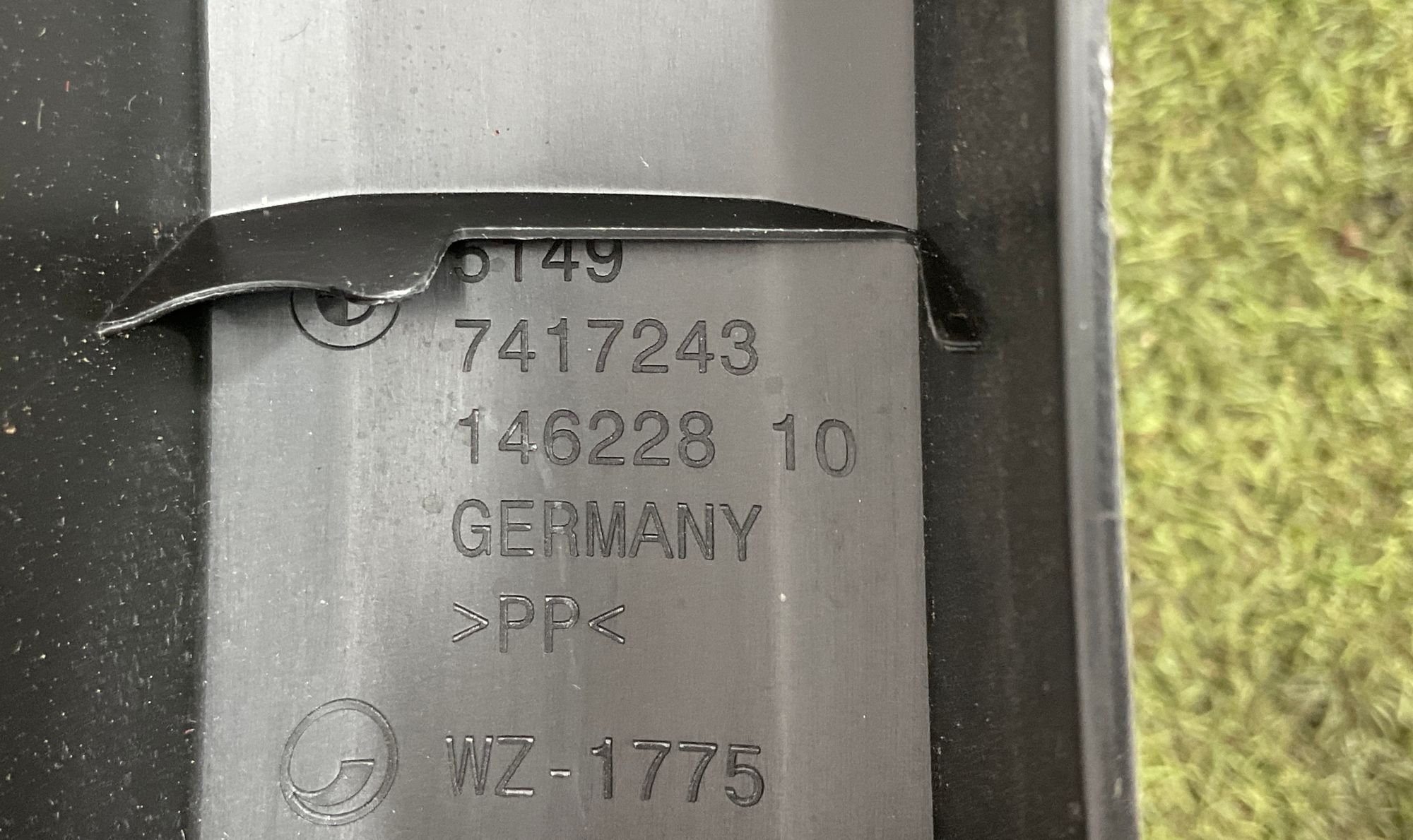 Накладка петли багажной двери левая BMW M8 F92 2019, 3000 рублей, Москва