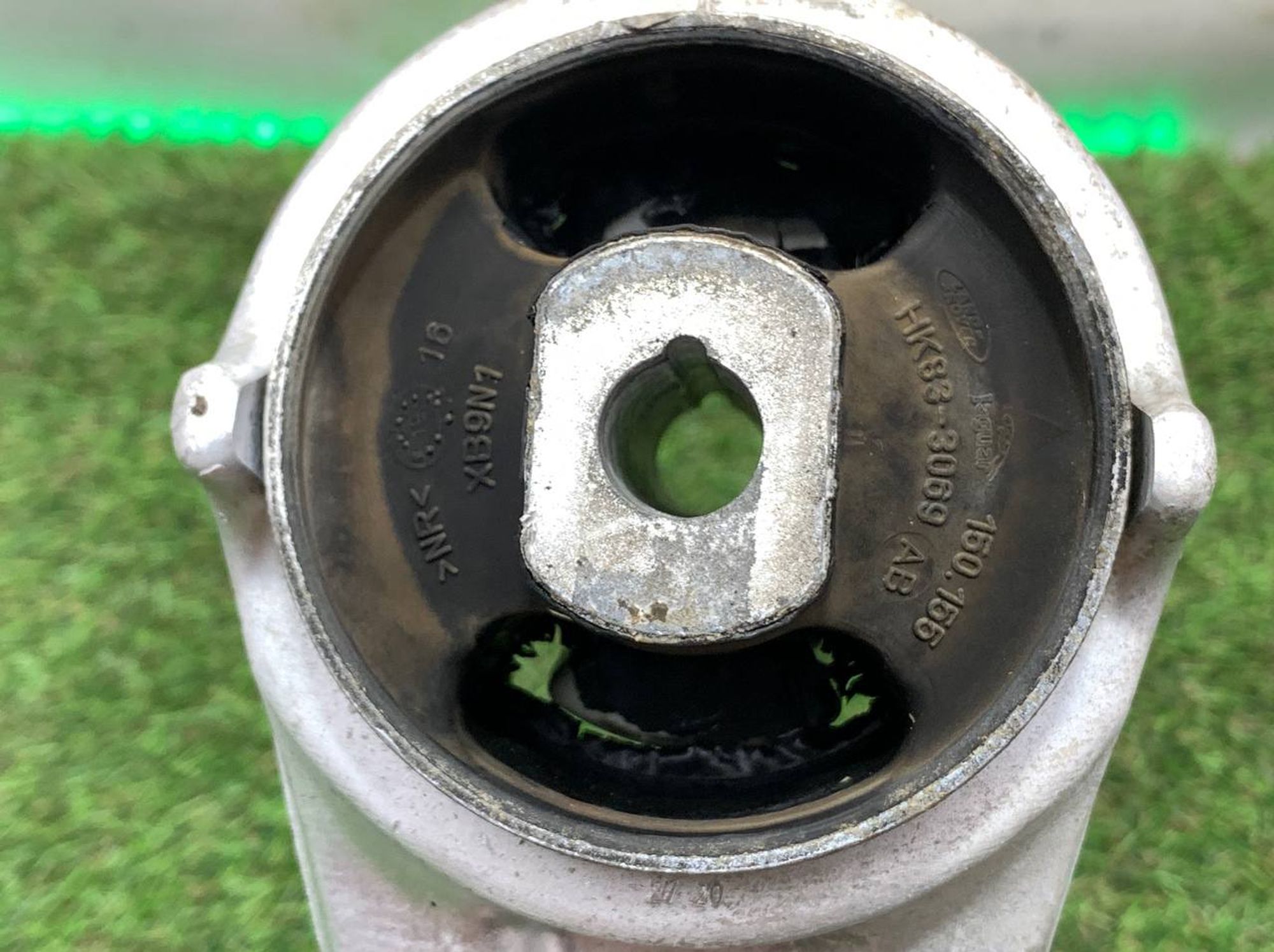 https://ycs.partsauto.market/partsauto-images/thmbs/userImages/h353NjtZg3VDP19b5HMt7LlpbQ93/part/74e502e2-eac8-4bbf-a7ab-d71f82dc0254_1717236804974.jpg