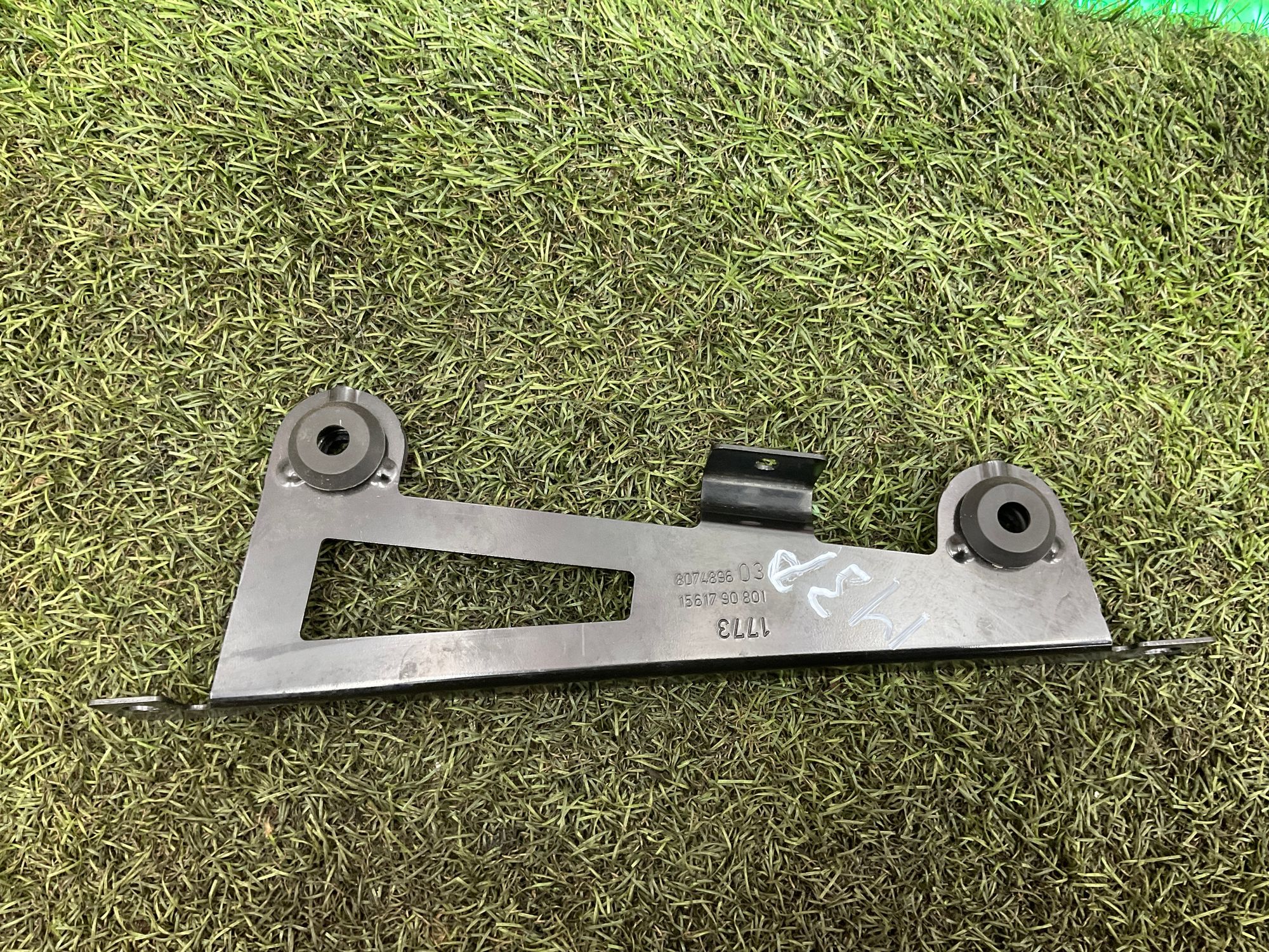 Кронштейн усиления радиатора правый BMW M3 G80 2023, 3500 рублей, Москва