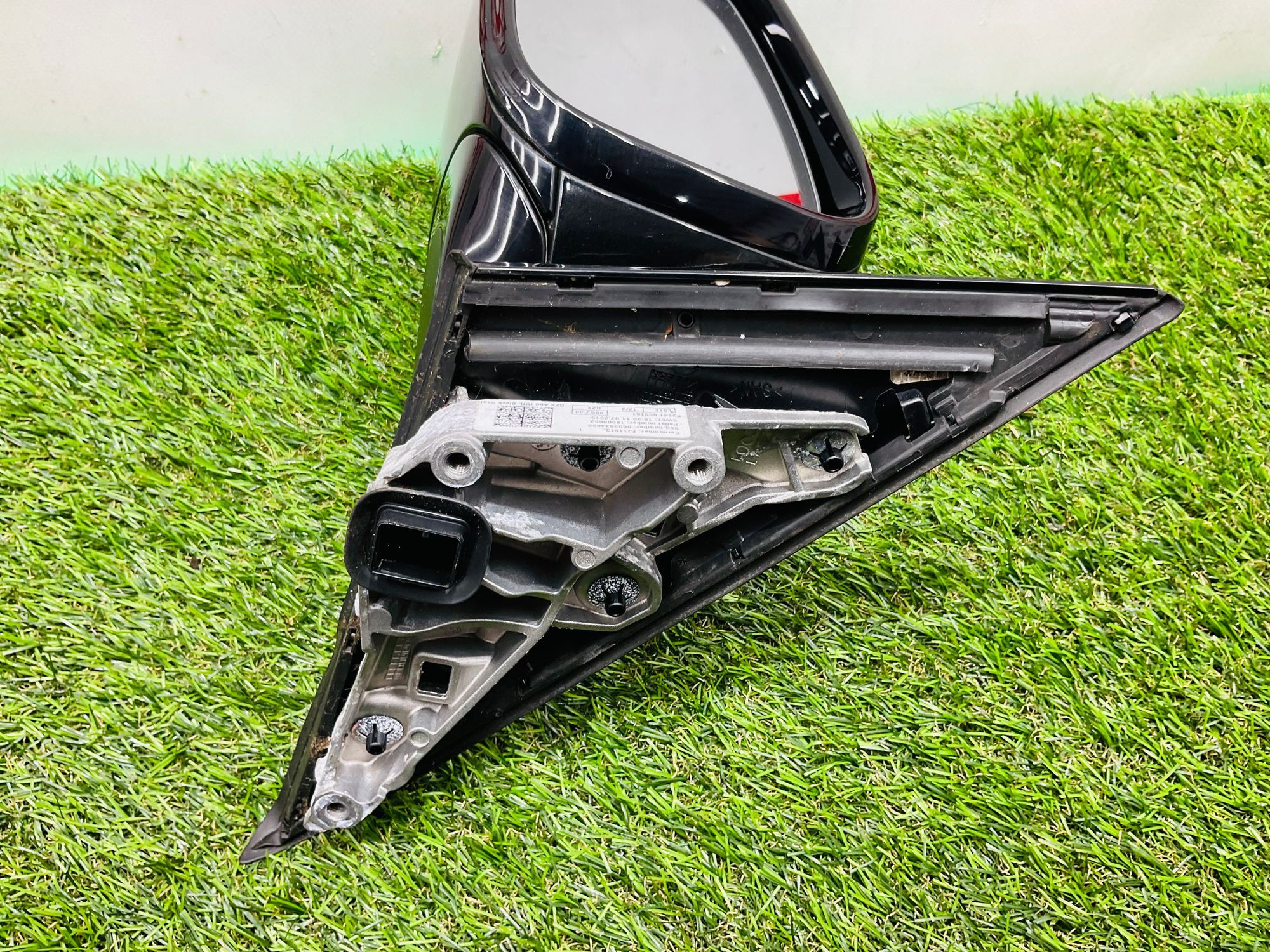 https://ycs.partsauto.market/partsauto-images/thmbs/userImages/h353NjtZg3VDP19b5HMt7LlpbQ93/part/75561c70-c4c5-4900-b847-8524382e8047_1781353237070.jpg